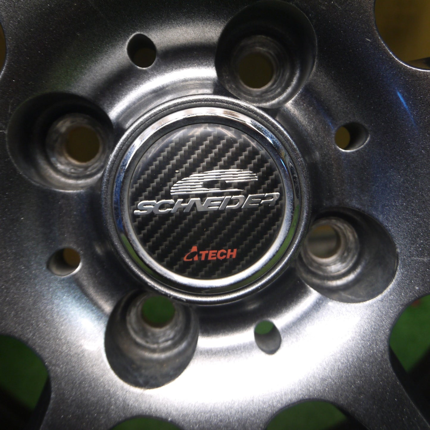 *送料無料* バリ溝！20年！キレイ！9.5分★スタッドレス 175/65R15 ヨコハマ アイスガード iG50 プラス SCHNEIDER シュナイダー 15インチ PCD100/4H★4021606Hス