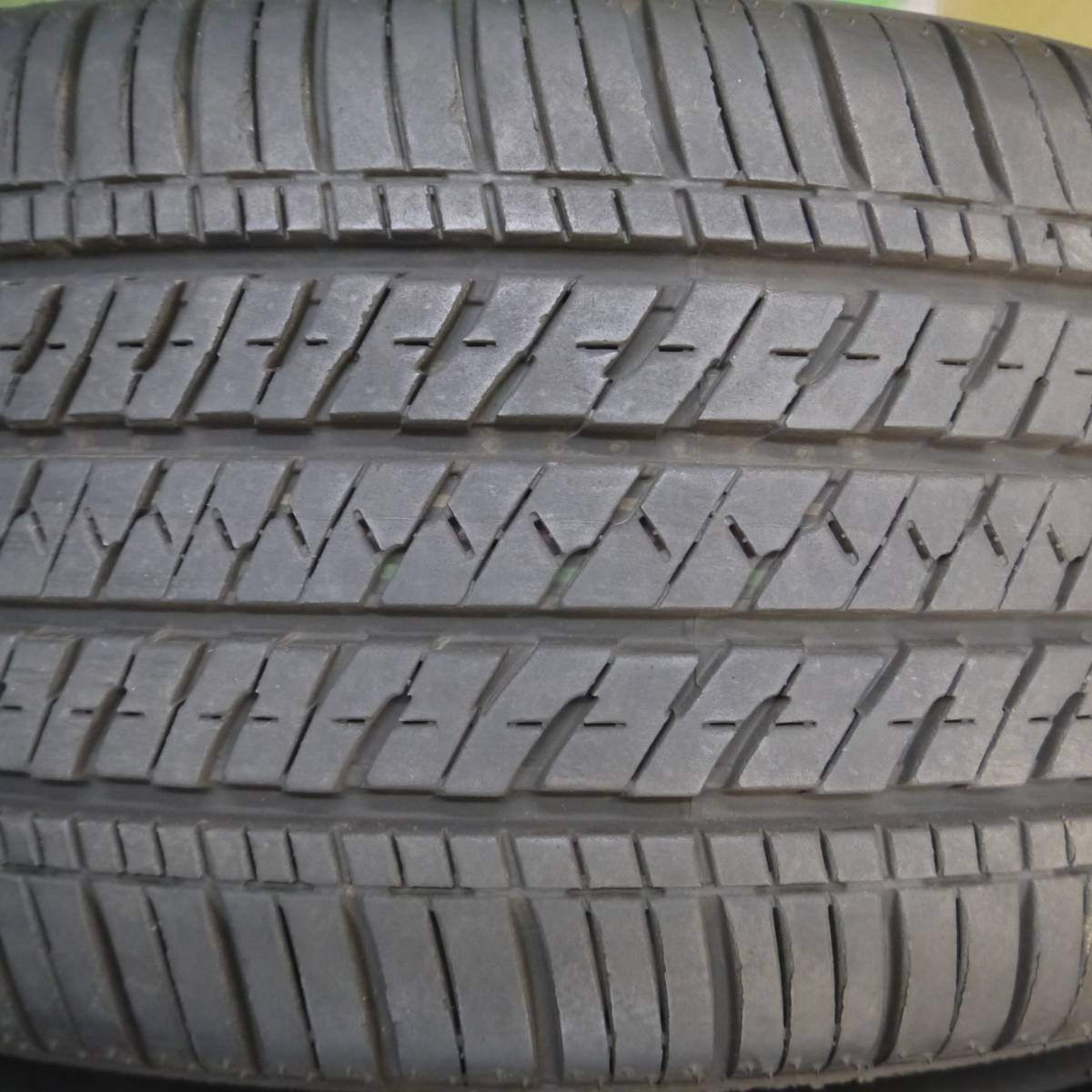 *送料無料* 新車外し！23年★255/45R20 ブリヂストン エコピア H/L 422 プラス タイヤ 20インチ アリア エクストレイル アウトランダー等★4020206Hノタ