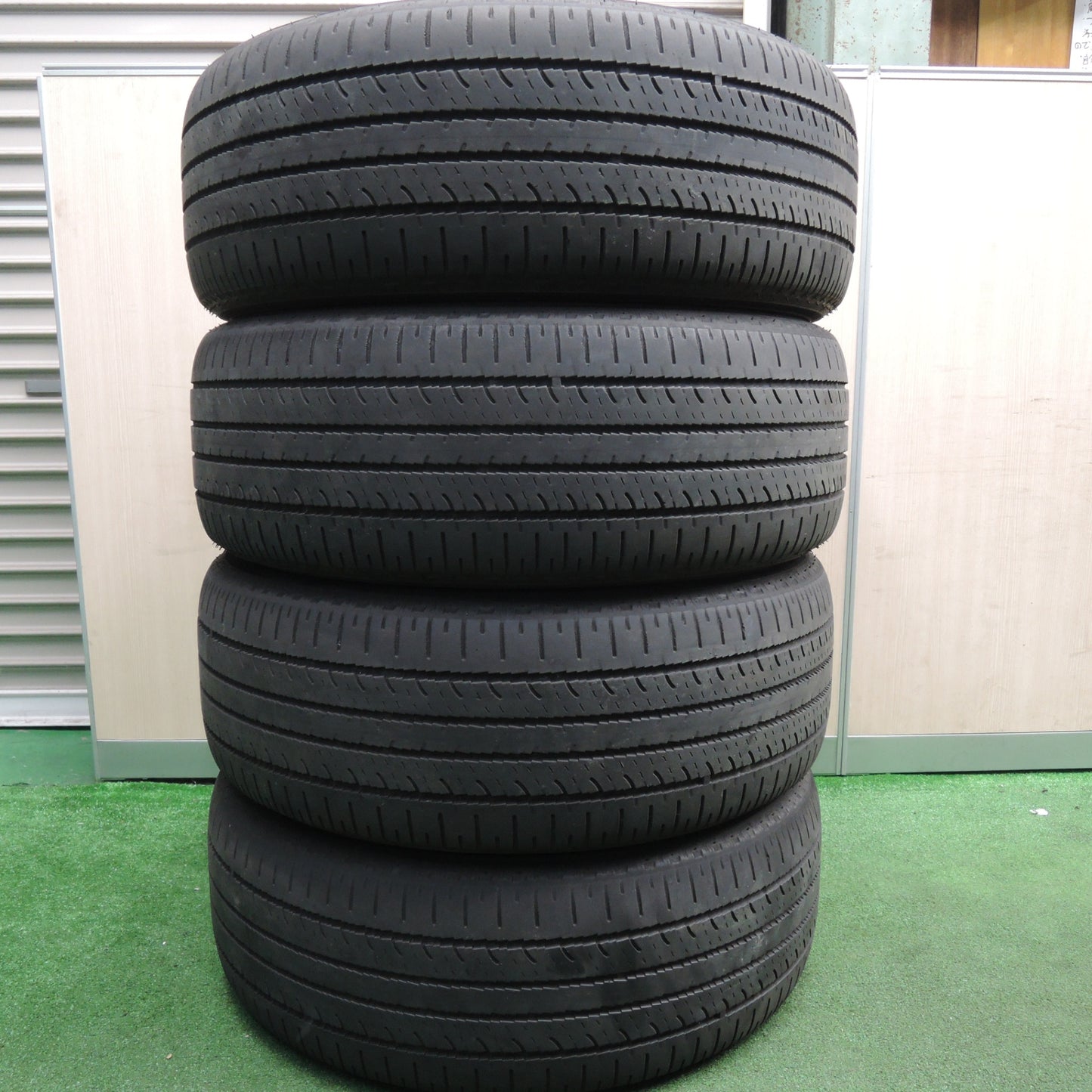 *送料無料* キレイ★三菱 デリカ D:5 純正 225/55R18 ヨコハマ ジオランダー SUV G055 G055E 18インチ PCD114.3/5H★4022202HAノ