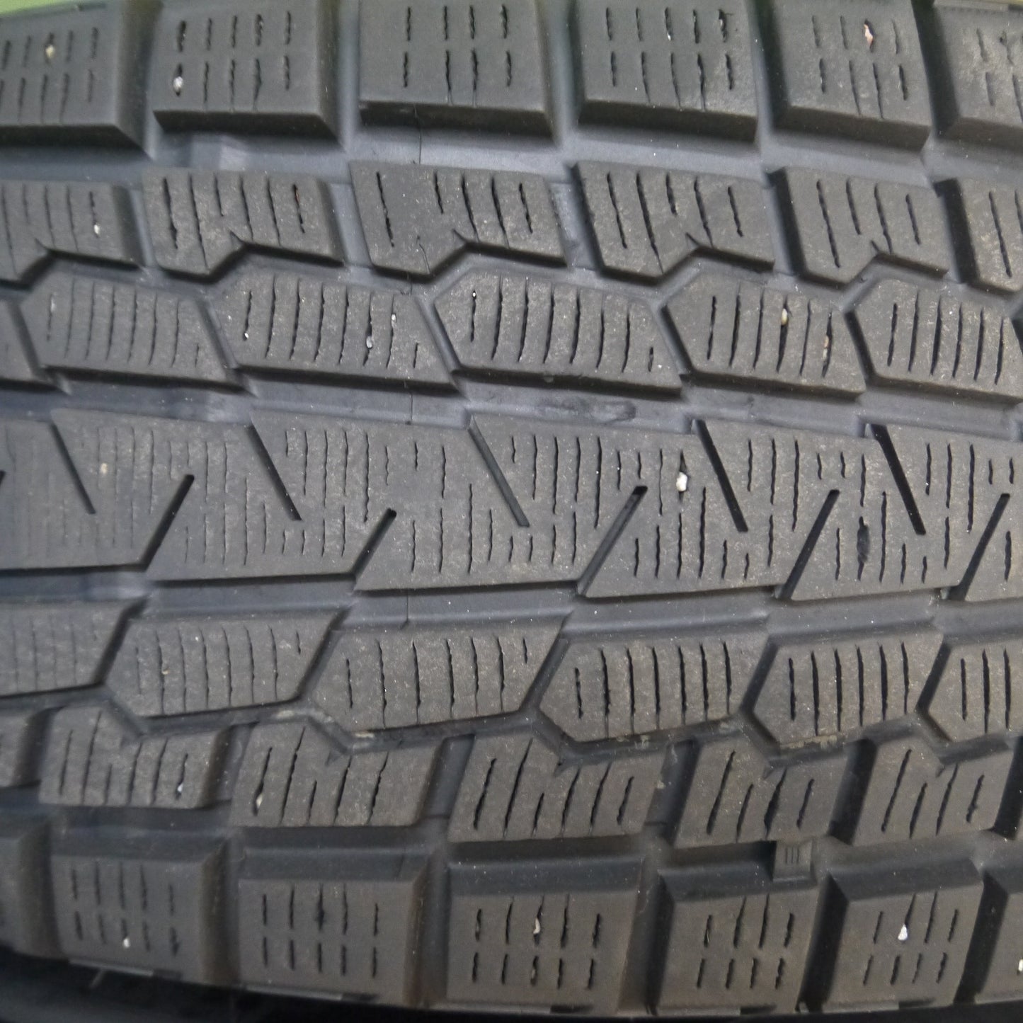 *送料無料*バリ溝！キレイ！9分★スタッドレス 215/70R16 ヨコハマ アイスガード G075 GRASS グラス 16インチ PCD114.3/5H★3120104Hス