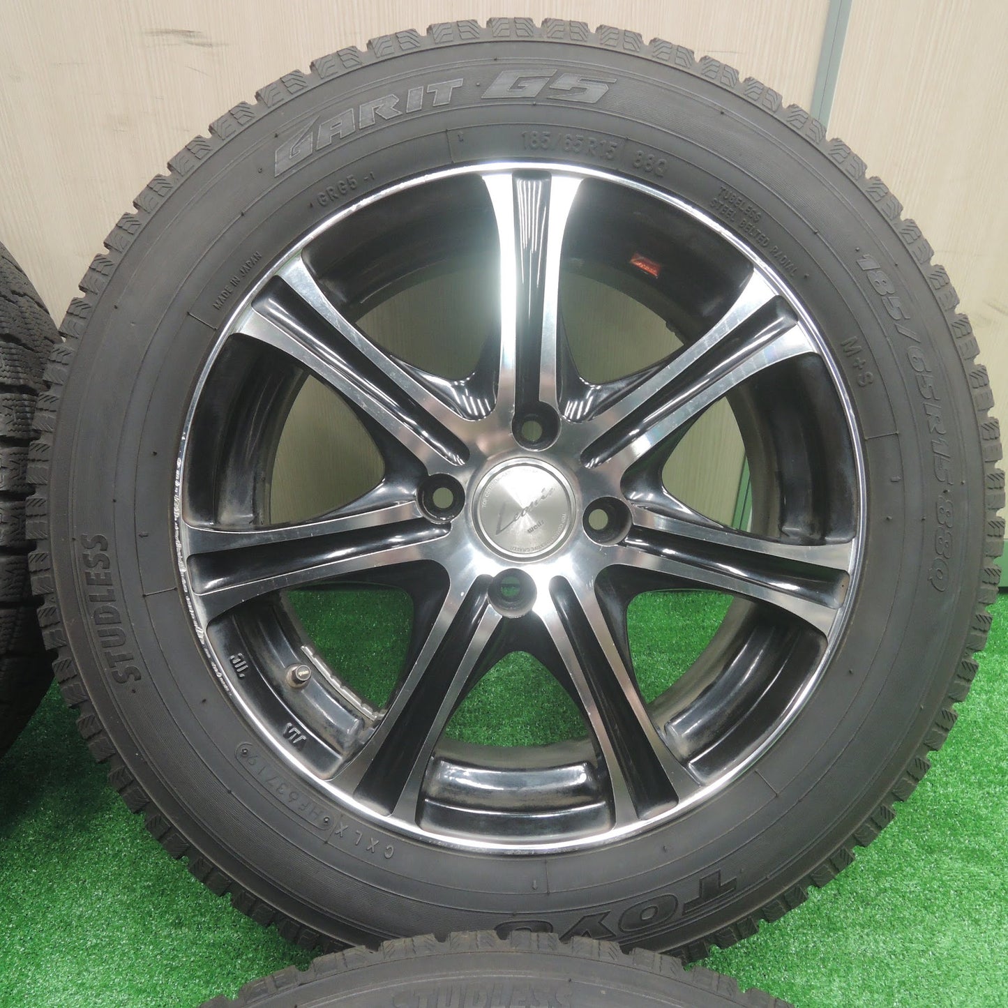 [送料無料]バリ溝！19年！8.5分★Leonis KH weds スタッドレス 185/65R15 トーヨー ガリット G5 レオニス 15インチ PCD100/4H★3071803SYス