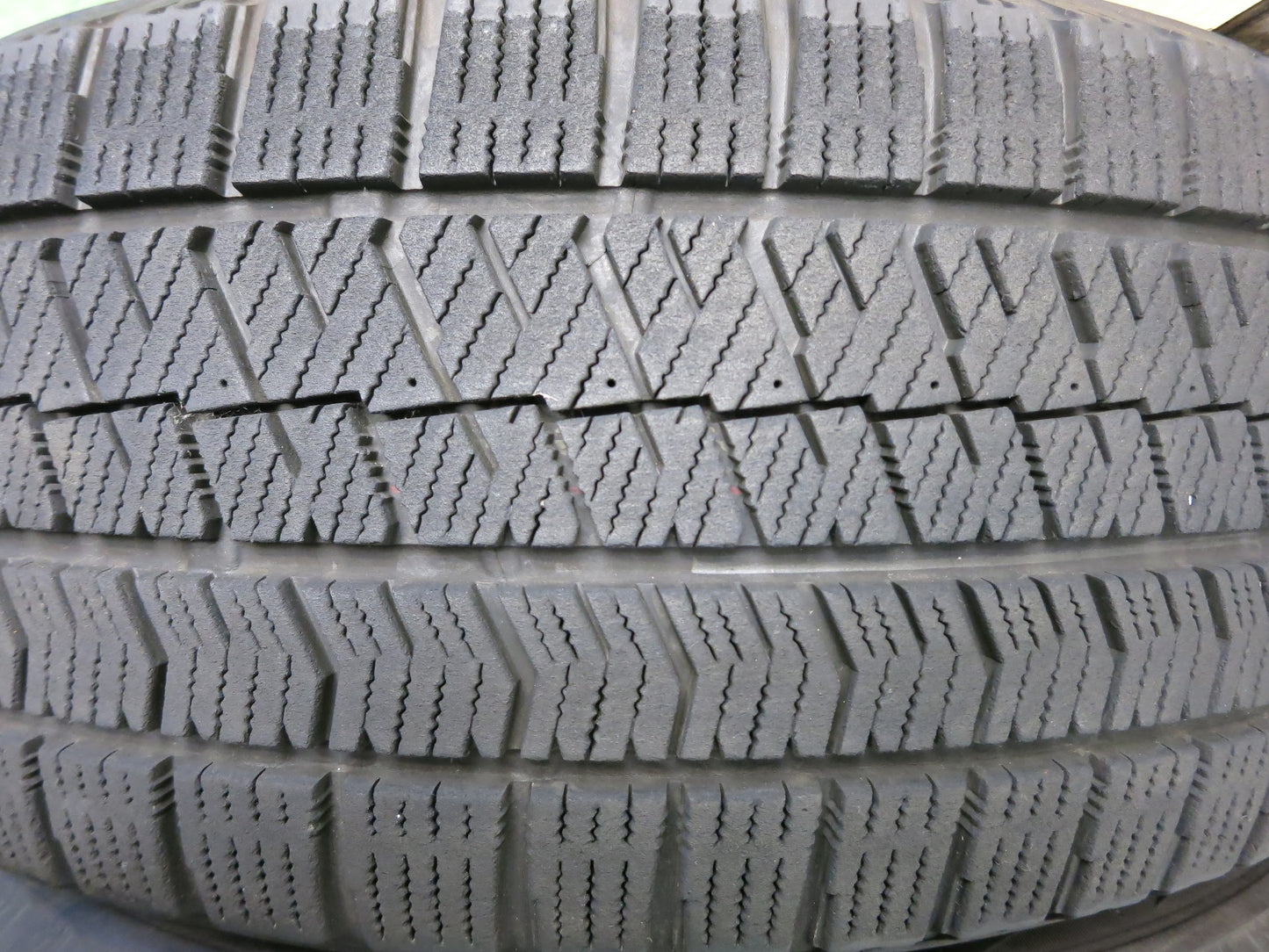 [送料無料]バリ溝！キレイ！8.5分★スタッドレス 215/60R16 ブリヂストン ブリザック VRX2 EuroSpeed MANARAY SPORT マナレイ 16インチ PCD114.3/5H★2120206Hス