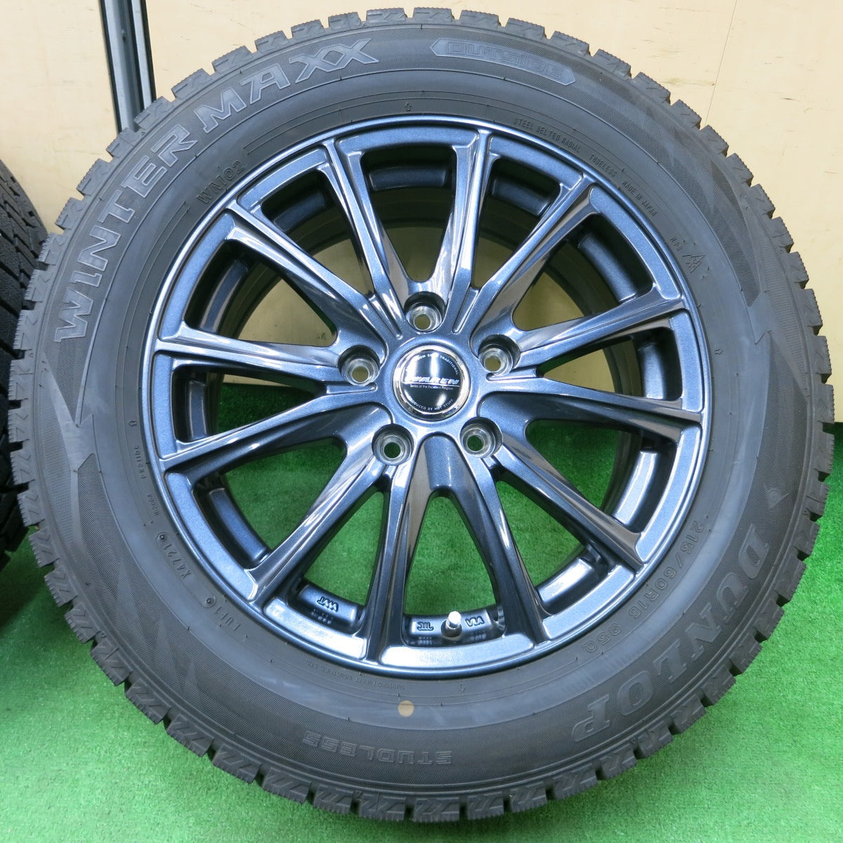 *送料無料* バリ溝！21年！キレイ！ほぼ10分★スタッドレス 215/60R16 ダンロップ ウインターマックス WM02 WAREN ヴァーレン 16インチ PCD114.3/5H★4030801イス