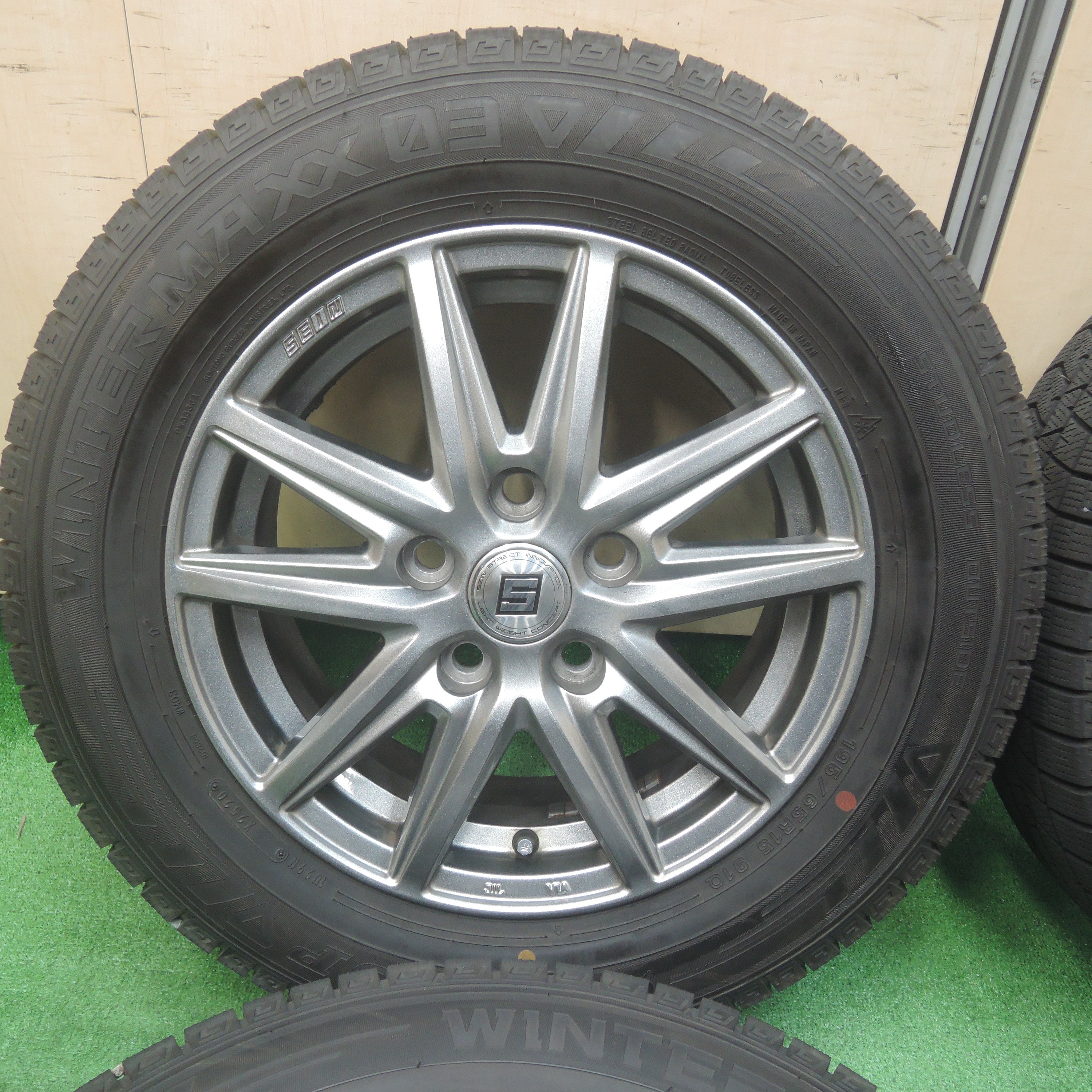 *送料無料*バリ溝！20年！キレイ！ほぼ10分★スタッドレス 195/65R15 ダンロップ ウインターマックス03 SEIN ザイン 15インチ  PCD114.3/5H★3122712SYス