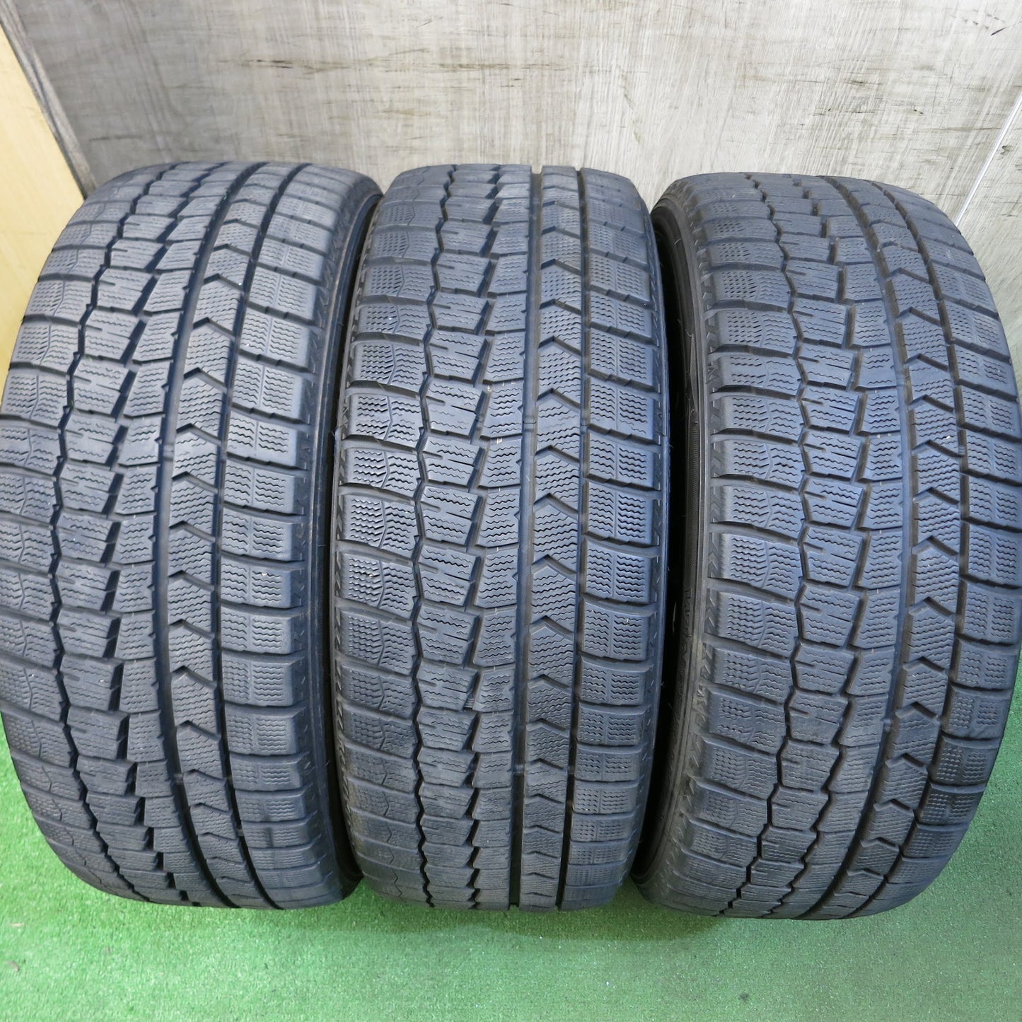 [送料無料]バリ溝！キレイ！9分★スタッドレス 225/45R18 ダンロップ ウインターマックス WM02 AXEL S アクセル 18インチ PCD114.3/5H★3051210Hス