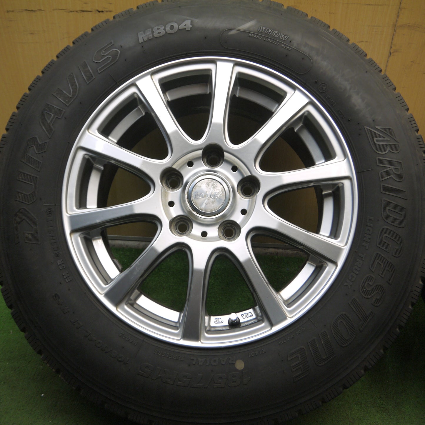 *送料無料*バリ溝！19年！キレイ！9分★185/75R15 106/104L ブリヂストン デュラビス M804 LAYCEA レイシア 15インチ PCD114.3/5H★3121310Hノ