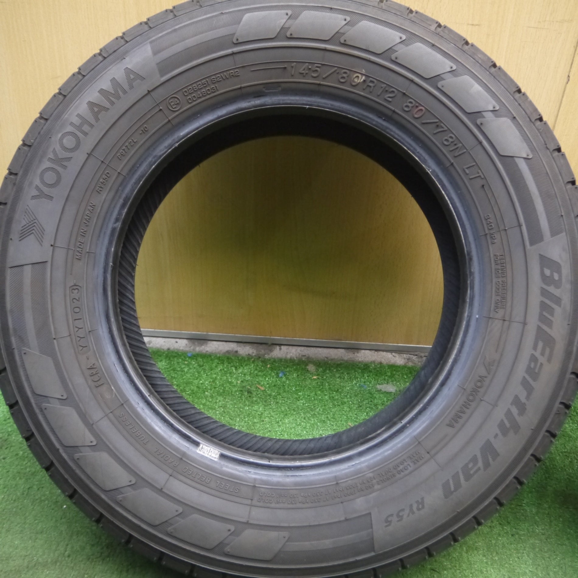 *送料無料* バリ溝！23年！9.5分 145/80R12 80/78N ヨコハマ BluEarth-Van RY55 タイヤ 12インチ |  名古屋/岐阜の中古カー用品・工具の買取/販売ならガレージゲット