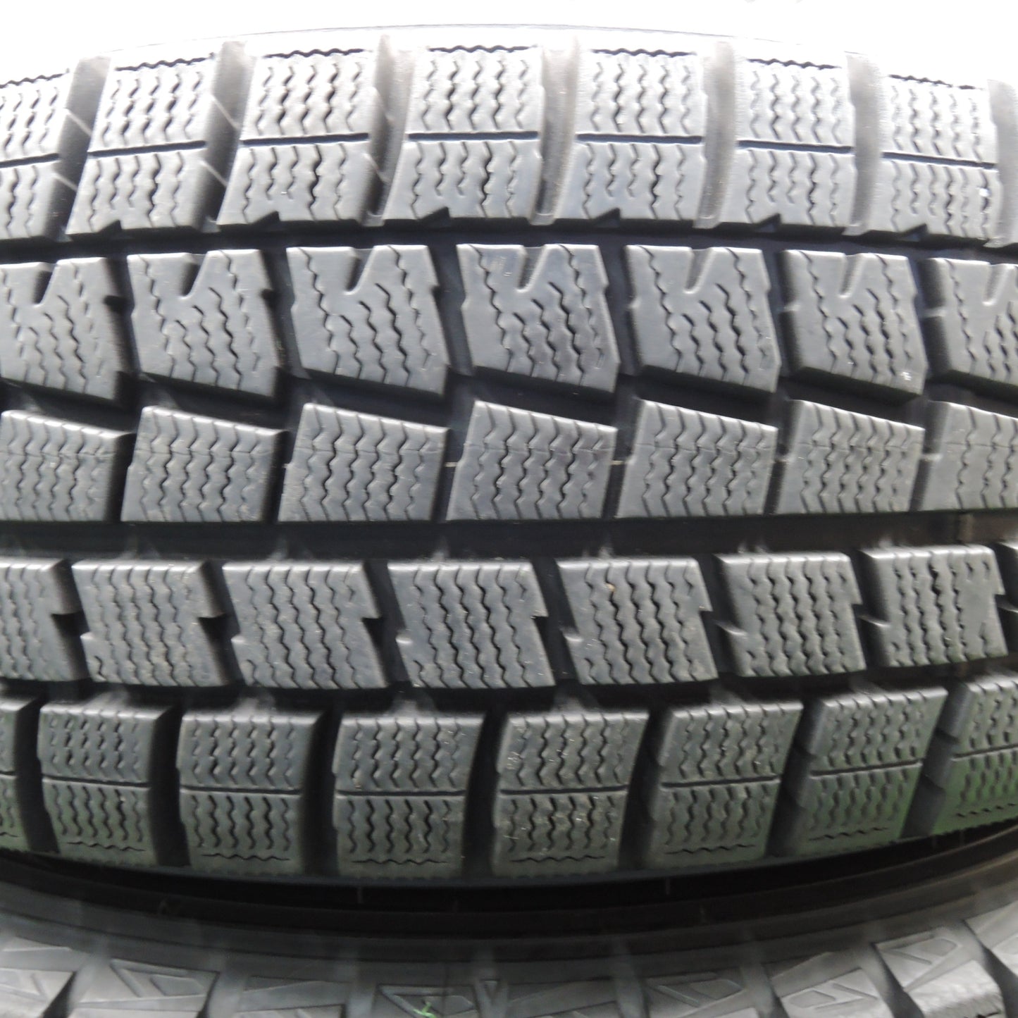 *送料無料* キレイ★プリウス 等 195/65R15 スタッドレス ダンロップ ウインターマックス WM01 TIRO 15インチ PCD100/5H★4021604NJス