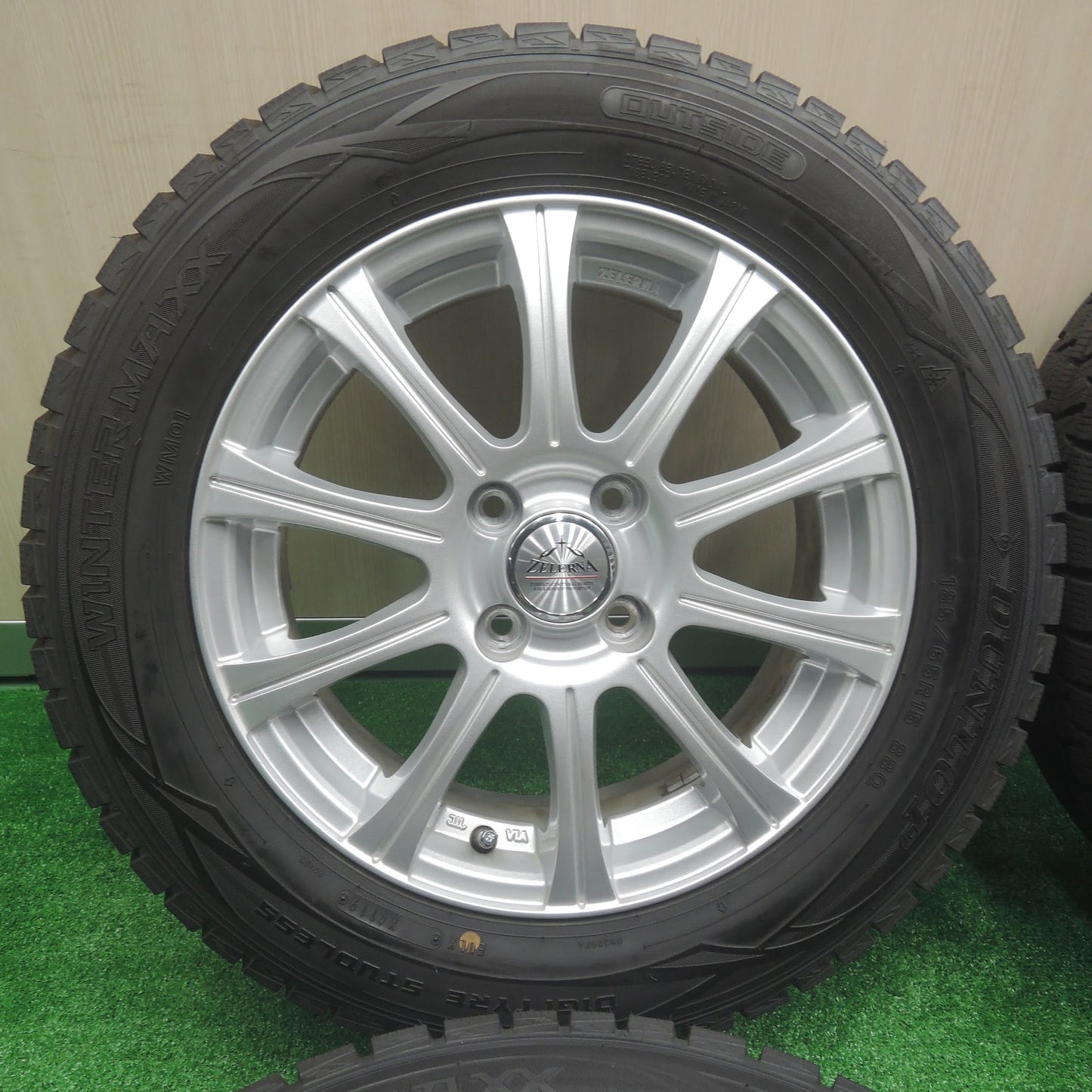 [送料無料]バリ溝！19年！キレイ！ほぼ10分★スタッドレス 185/65R15 ダンロップ ウインターマックス WM01 ZELERNA 15インチ PCD100/4H★3071206SYス