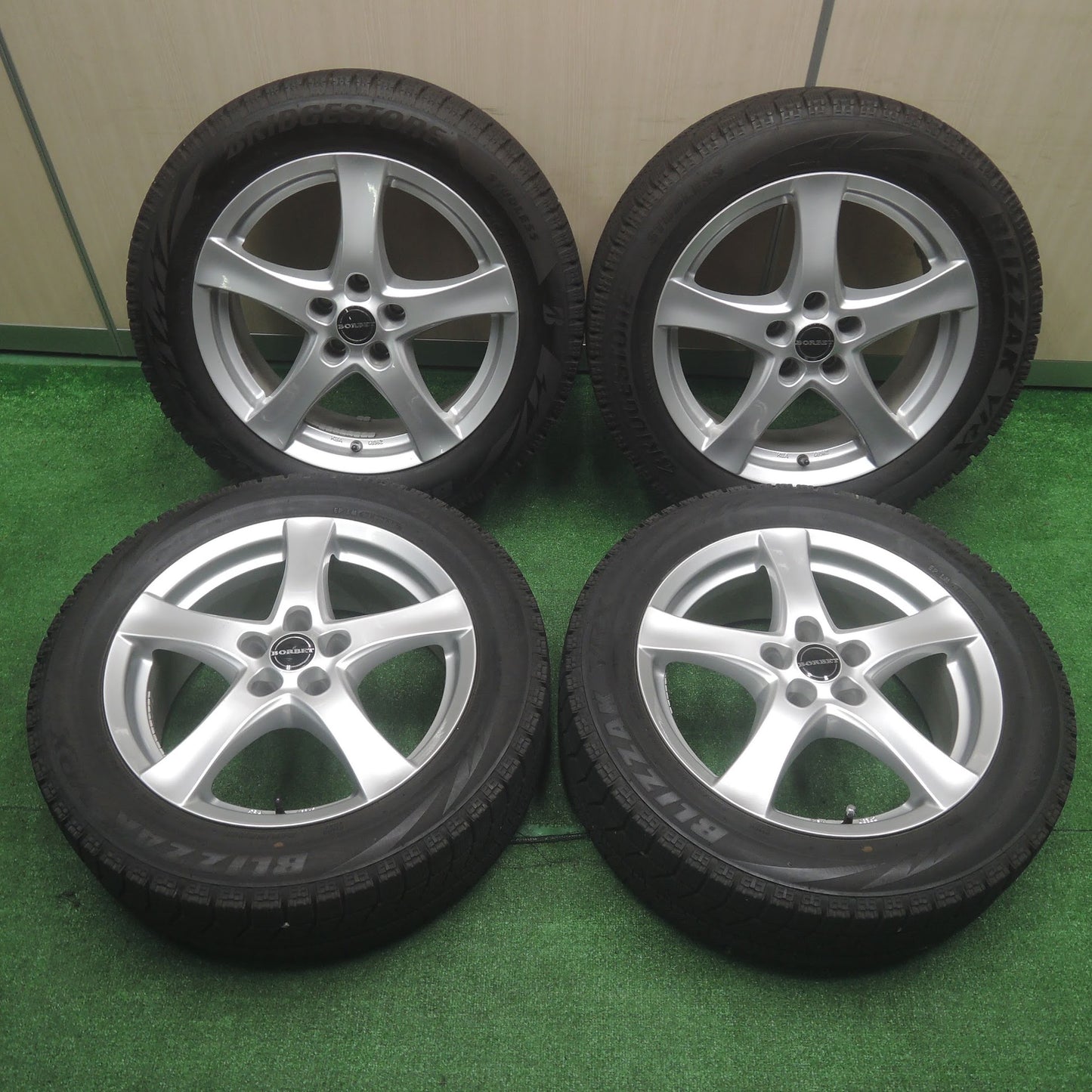 [送料無料]バリ溝！キレイ！9.5分★ワーゲン 等 BORBET 215/55R17 スタッドレス ブリヂストン ブリザック VRX2 VRX ボルベット 17インチ PCD112/5H★3091204SYス