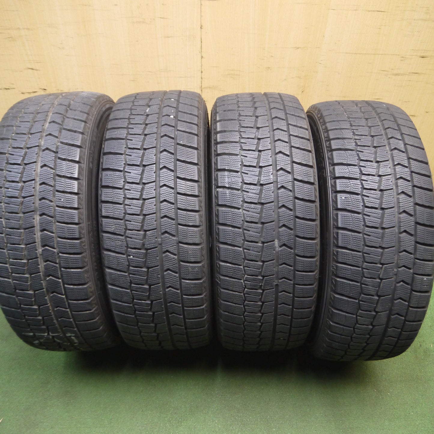 *送料無料*バリ溝！キレイ！9.5分★ベンツ 等 EUROTECH 225/45R17 スタッドレス ダンロップ ウインターマックス WM02 ユーロテック 17インチ PCD112/5H★4012301Hス