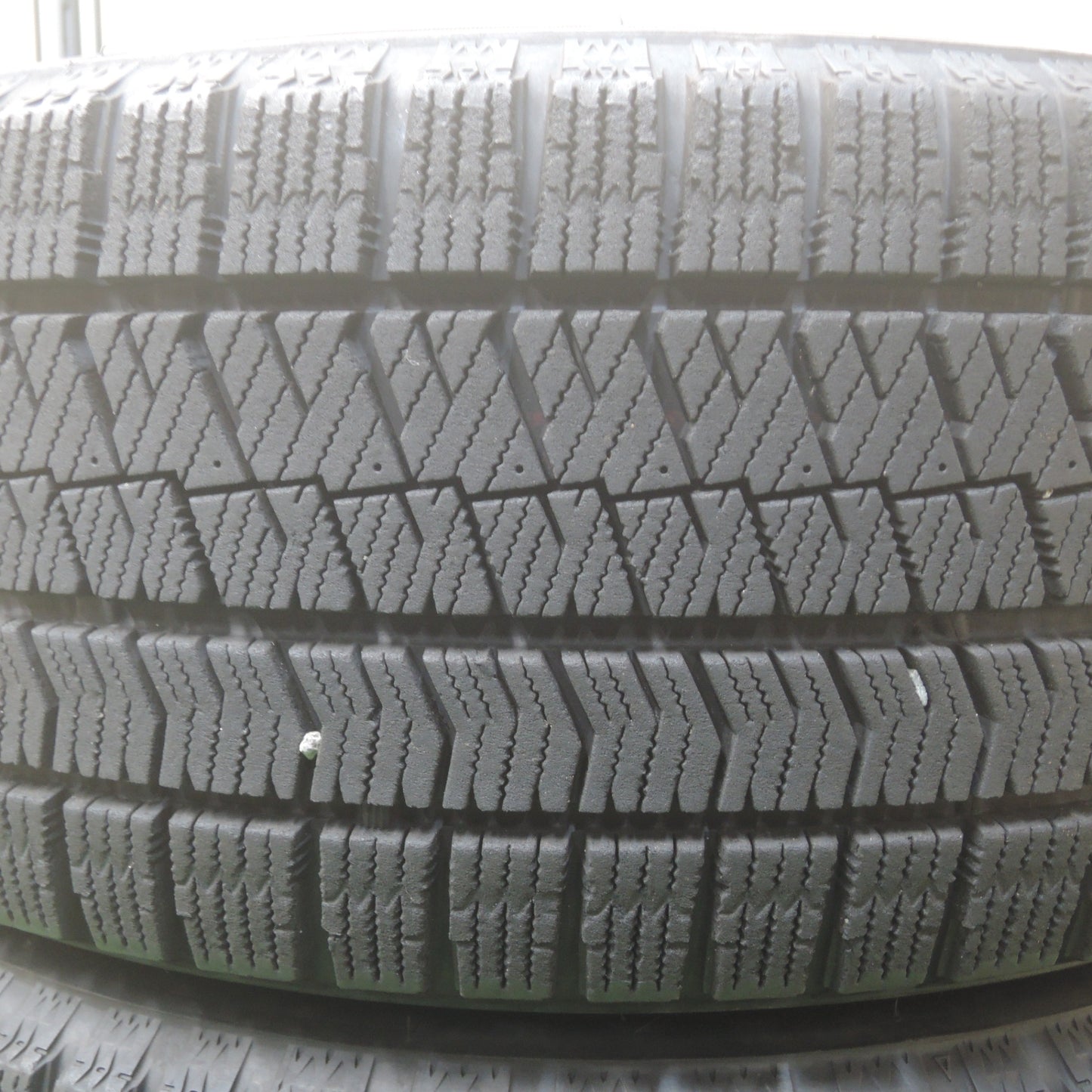 *送料無料*バリ溝！キレイ！9.5分★インプレッサ等 205/50R17 スタッドレス ブリヂストン ブリザック VRX2 TOPRUN トップラン 17インチ PCD100/5H★4011907SYス