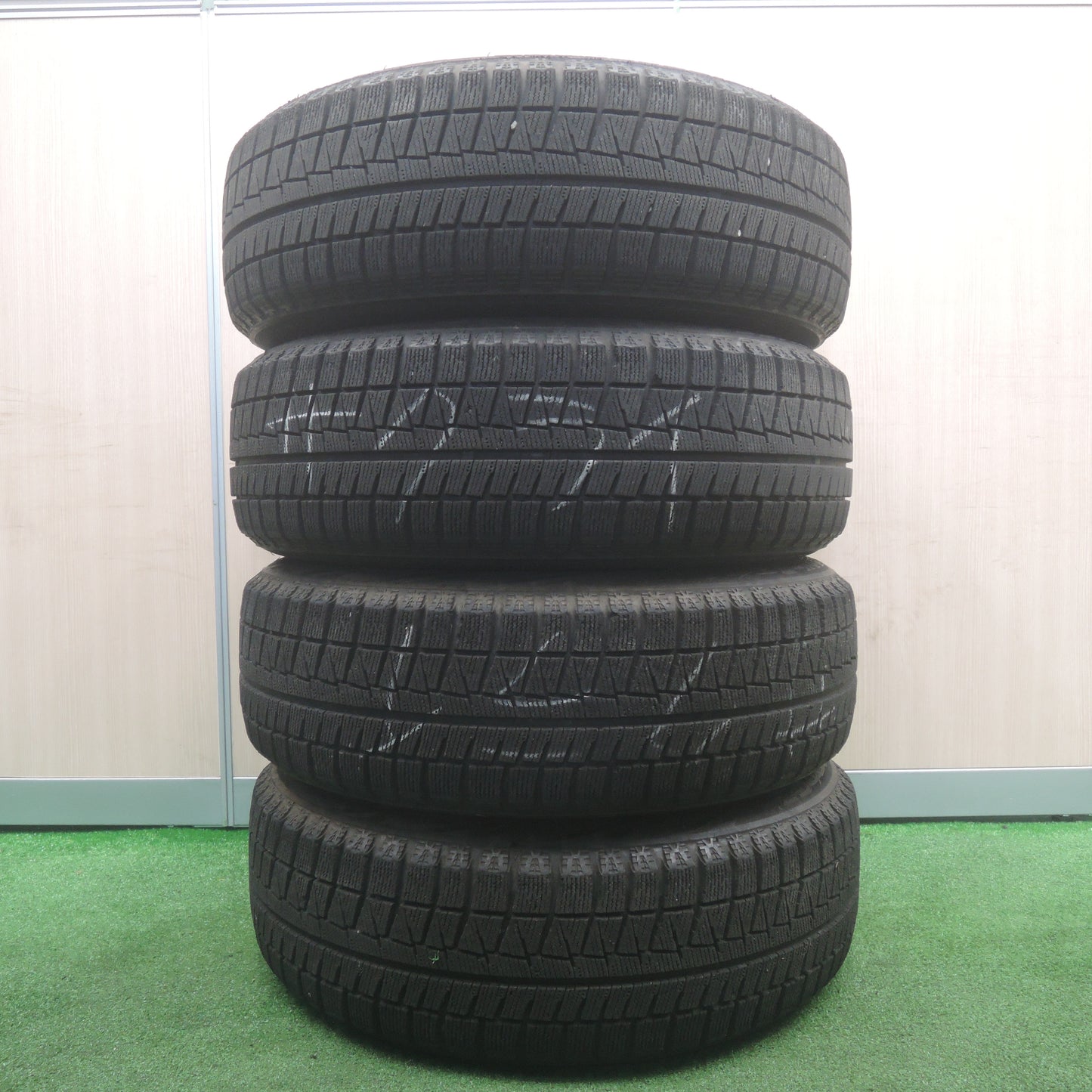 *送料無料*4本価格★スタッドレス MAK 185/60R15 ブリヂストン ブリザック REVO GZ 15インチ PCD100/5H★3110707NJス