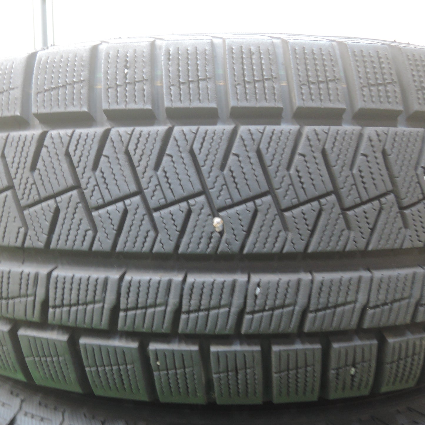 *送料無料*バリ溝！8.5分★スタッドレス 215/65R16 ピレリ アイスアシンメトリコ プラス EuroSpeed MANARAY SPORT マナレイ 16インチ PCD114.3/5H★3121304SYス