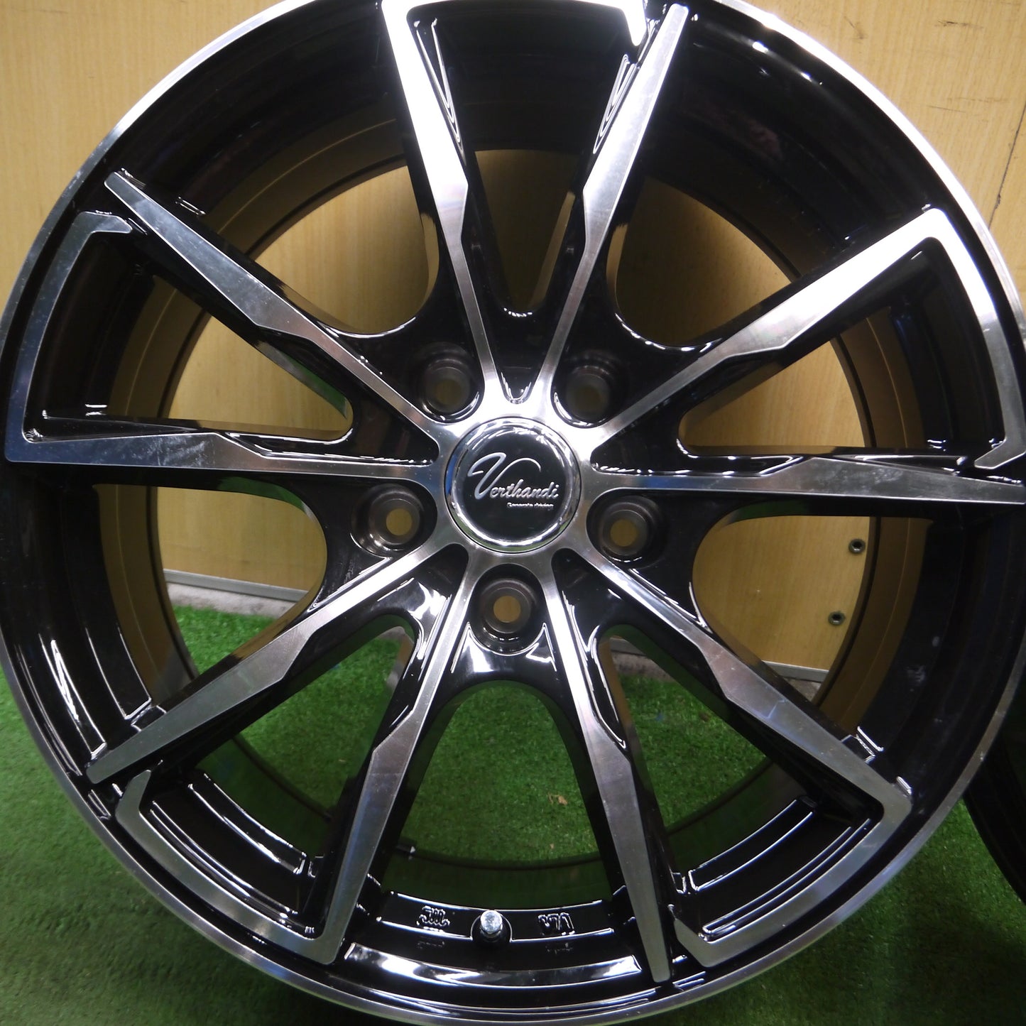 *送料無料*キレイ★Verthandi PW-S10 ホイール 17インチ 17×7J PCD114.3/5H ヴェルザンディ ヴェルサンディ★4012602Hホ