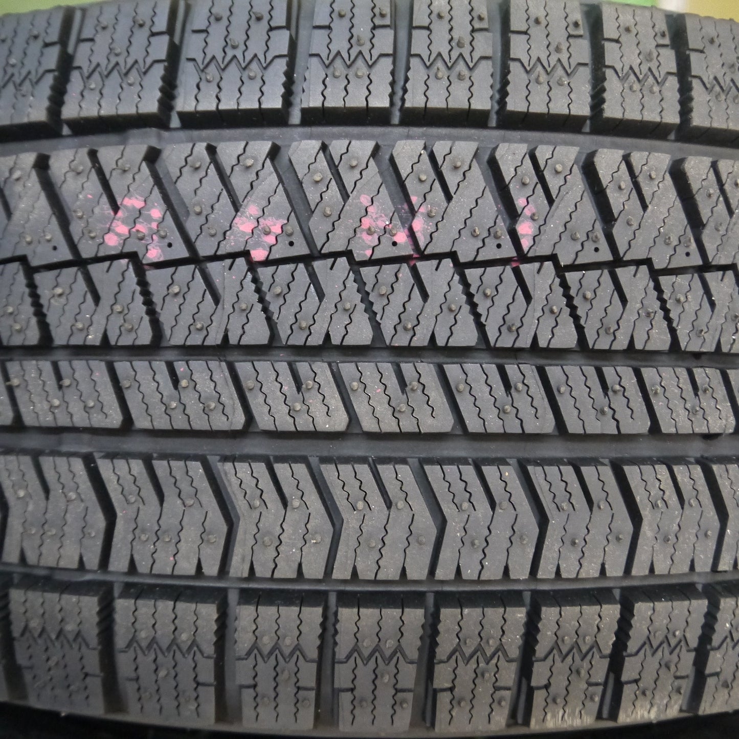 *送料無料*タイヤ未使用！21年！キレイ★XV 等 225/55R17 スタッドレス ブリヂストン ブリザック VRX2 G.speed Gスピード 17インチ PCD100/5H★4010915Hス