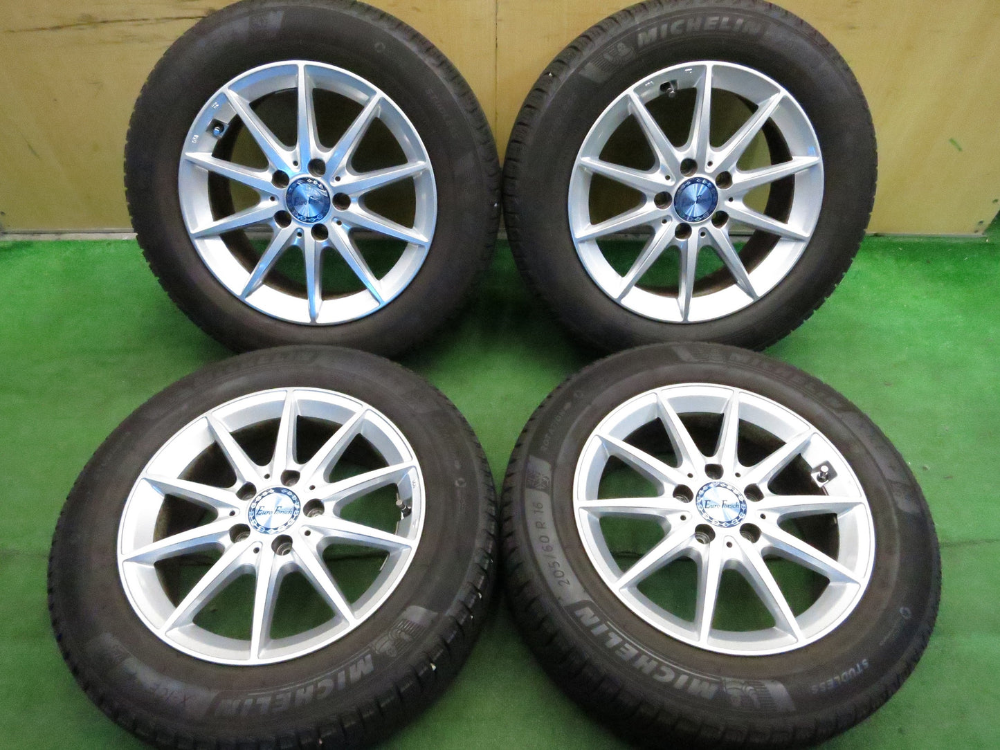 [送料無料]バリ溝！19年！綺麗！ほぼ10分★ベンツ等 ユーロフォルシュ 205/60R16 スタッドレス ミシュラン X-ICE3+ Euro Forsch 16インチ PCD112/5H★3011003Hス