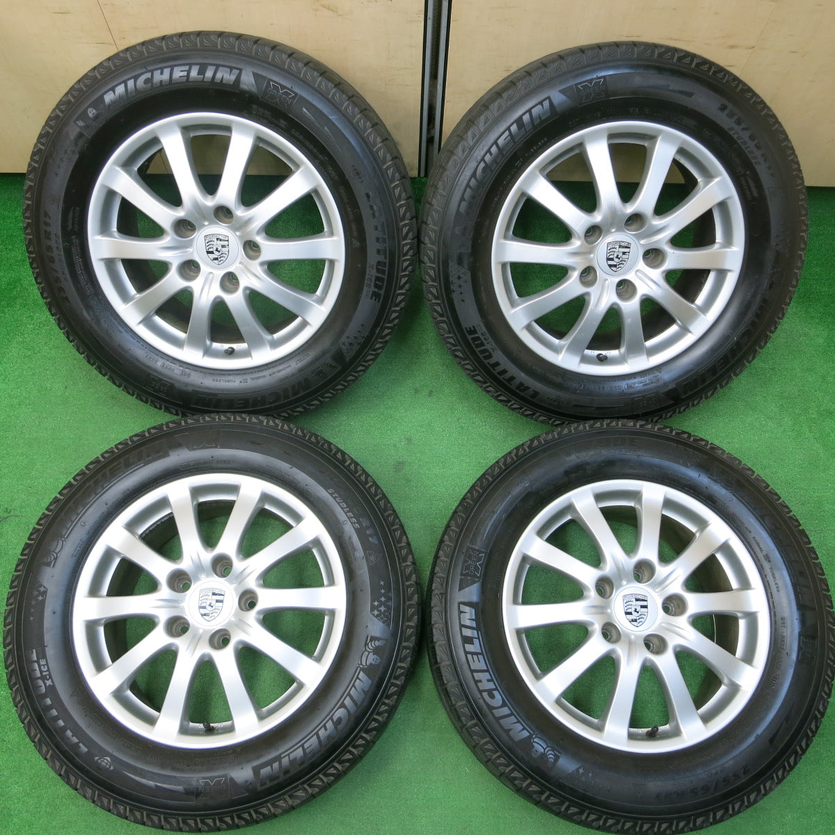 *送料無料*4本価格★ポルシェ 955 カイエン 純正 235/65R17 スタッドレス ミシュラン LATITUDE X-ICE XI2 17インチ PCD130/5H★3120909イス