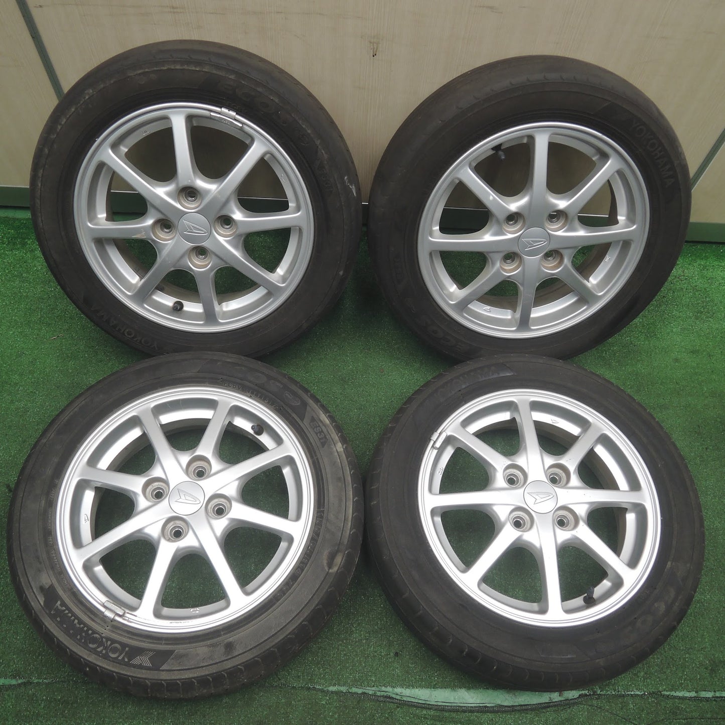 [送料無料]4本価格★ダイハツ タント ムーヴ 等 純正 155/65R14 ヨコハマ エコス ES31 14インチ PCD100/4H★3103003SYノ