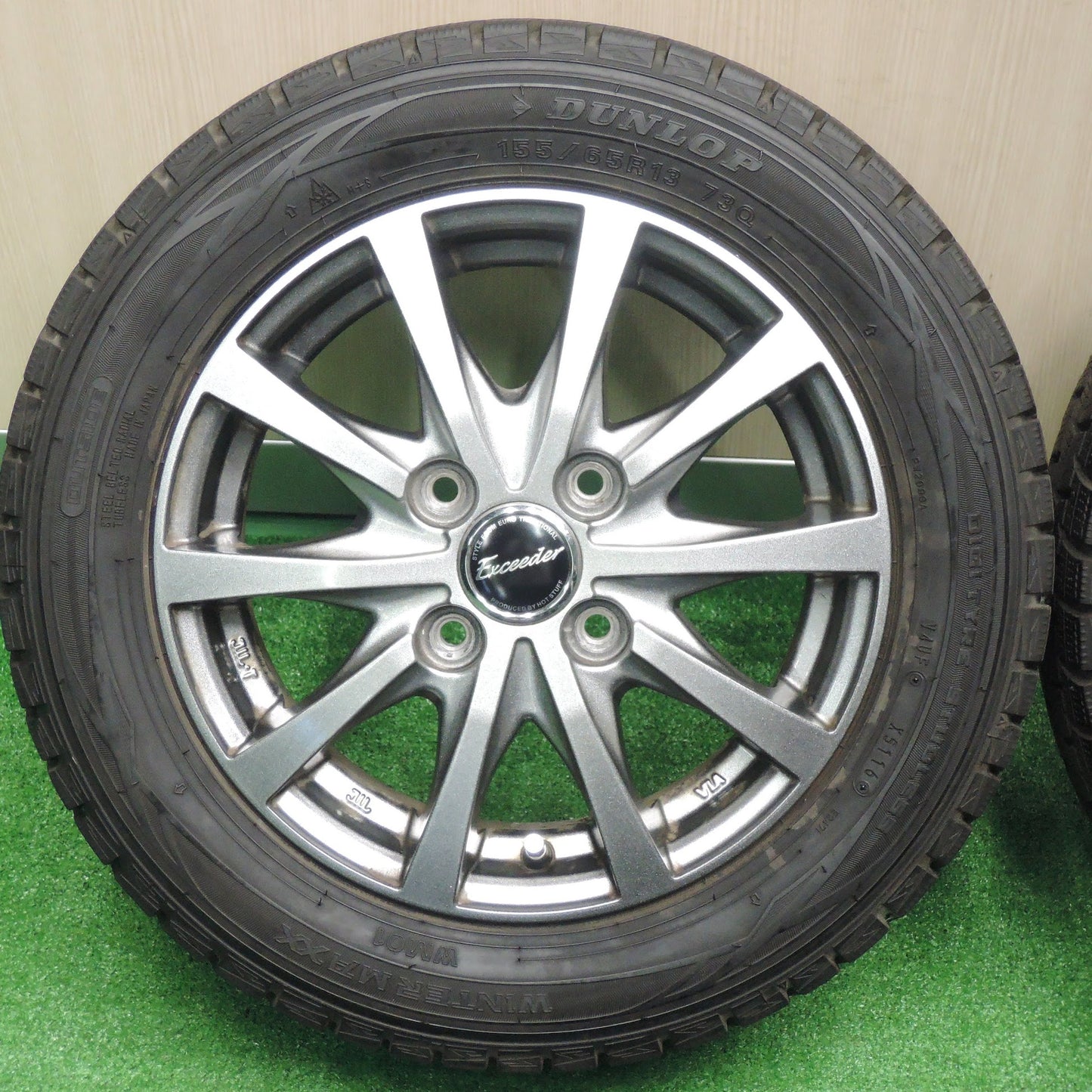 [送料無料]バリ溝！キレイ！ほぼ10分★スタッドレス 155/65R13 ダンロップ ウインターマックス WM01 Exceeder エクシーダー 13インチ PCD100/4H★3083107NJス