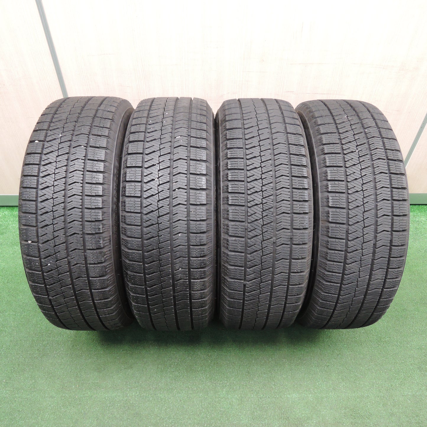 *送料無料*バリ溝！22年！キレイ！ほぼ10分★スタッドレス 215/60R16 ブリヂストン ブリザック VRX2 MANARAY SPORT マナレイ 16インチ PCD114.3/5H★3121312TNス