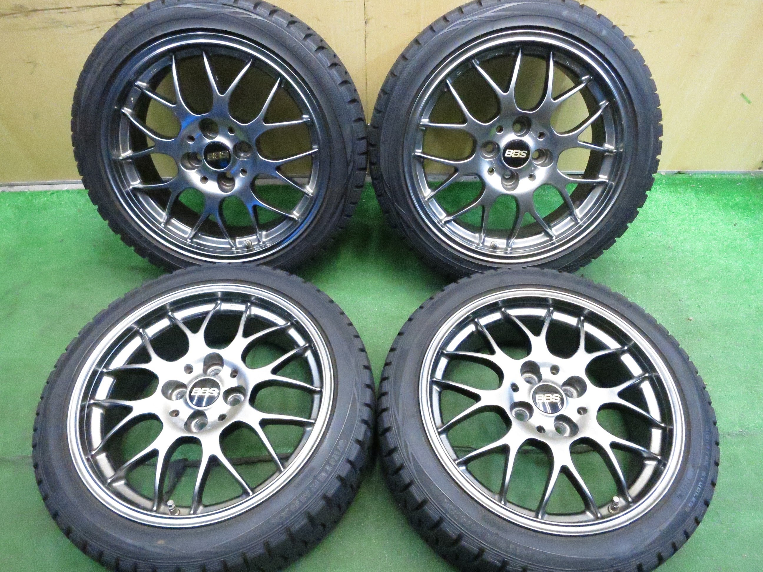 送料無料]バリ溝！キレイ！9.5分☆スタッドレス 205/45R17 BBS RG712H 鍛造 ダンロップ ウインターマックス WM01 |  名古屋/岐阜の中古カー用品・工具の買取/販売ならガレージゲット