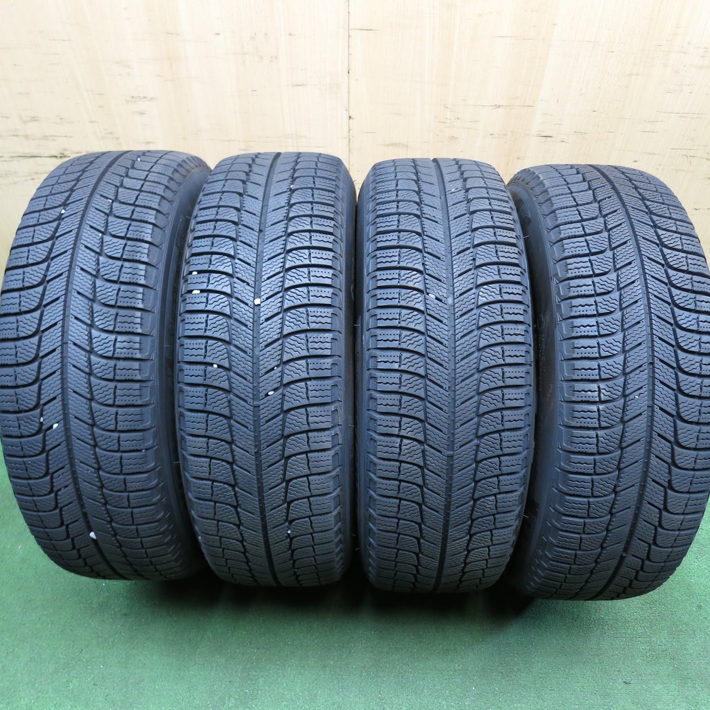 [送料無料]バリ溝！19年！キレイ！9.5分★スタッドレス 215/65R16 ミシュラン X-ICE3+ Claire クレール インターミラノ 16インチ PCD114.3/5H★3061908Hス