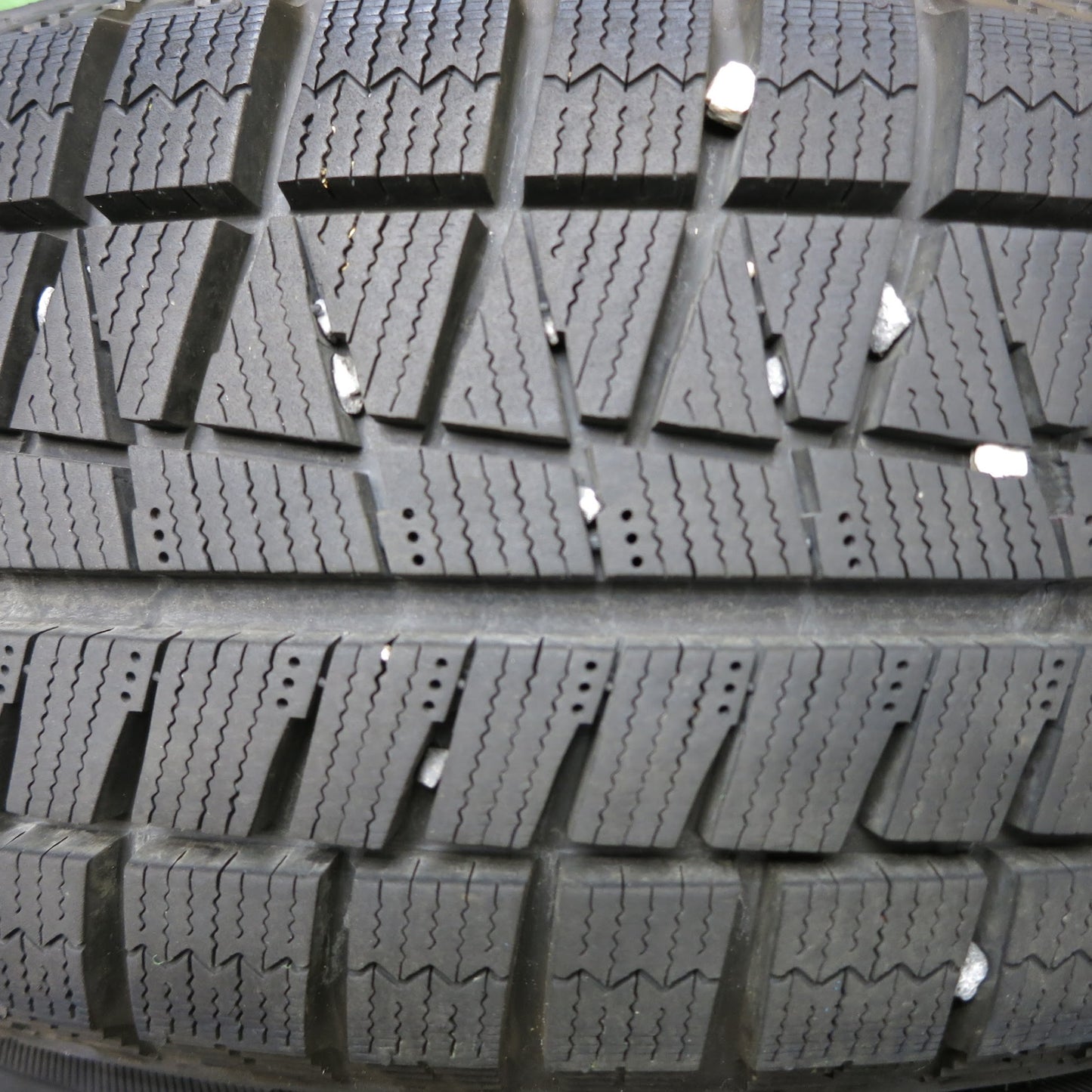 [送料無料]バリ溝！21年！9.5分以上★スタッドレス 175/65R14 ブリヂストン アイスパートナー2 VELVA weds ヴェルヴァ 14インチ PCD100/4H★3041411Hス