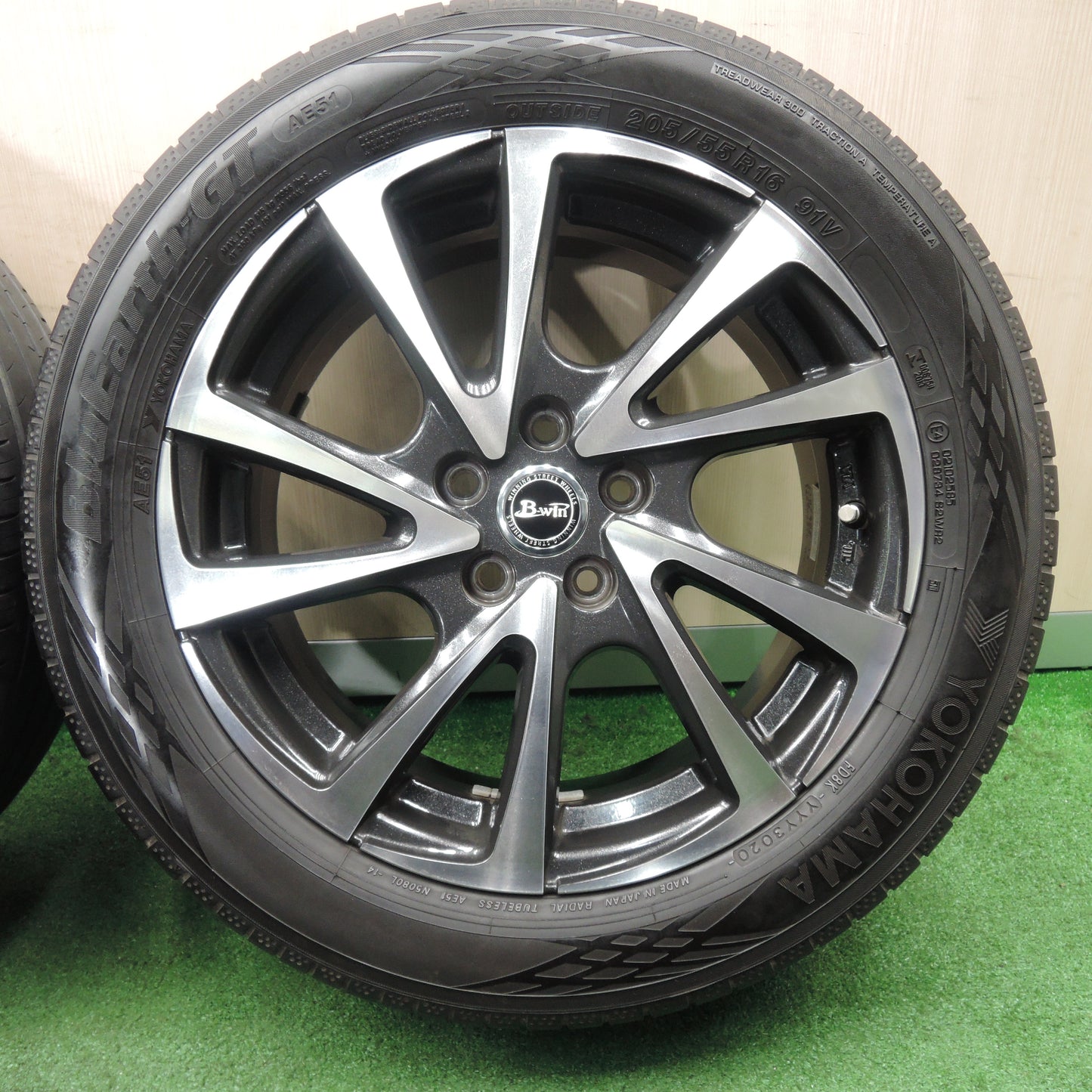 *送料無料*キレイ！20年★86 BRZ 等 205/55R16 ヨコハマ BluEarth-GT AE51 B-win 16インチ PCD100/5H★4012203NJノ