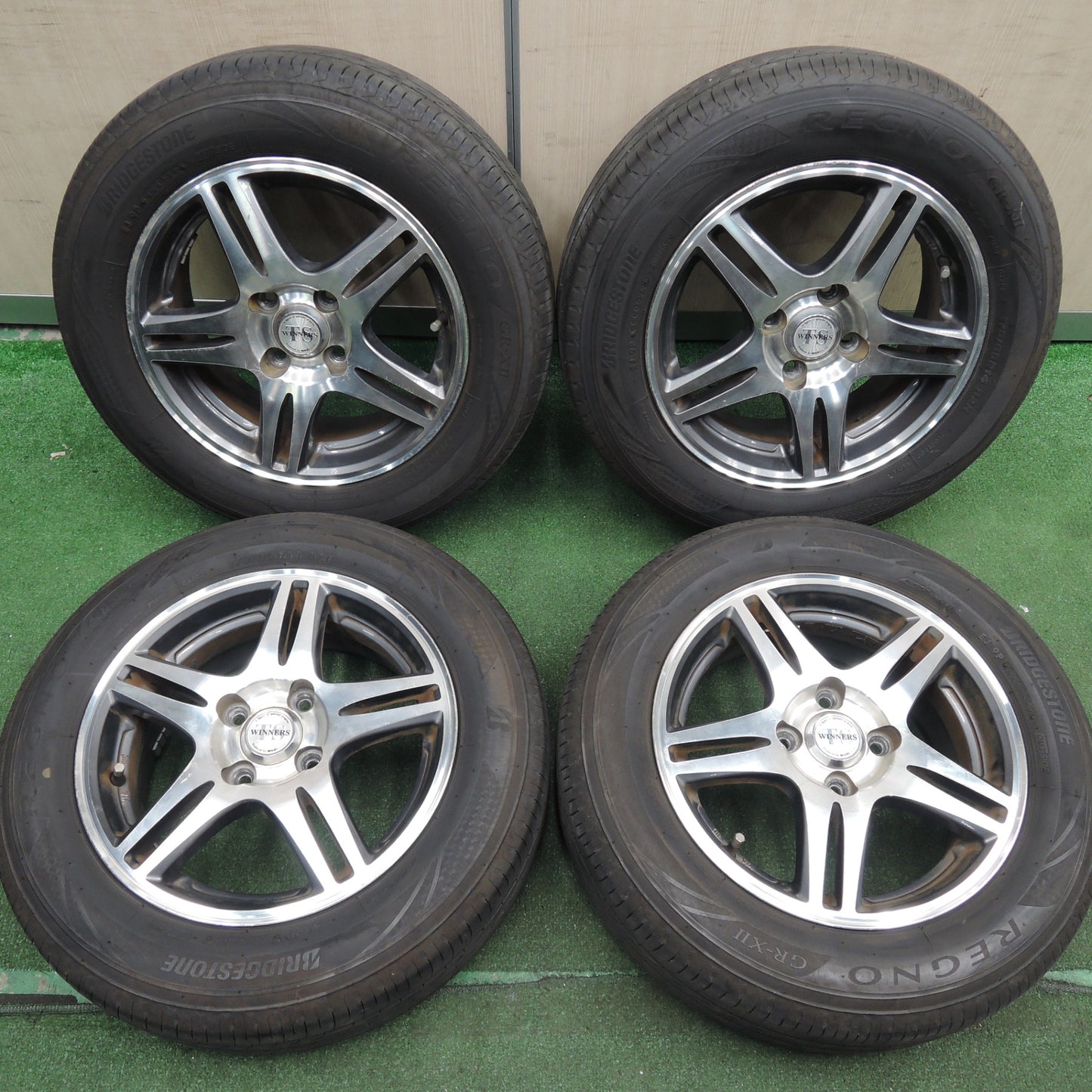 *送料無料* バリ溝！22年！9分★175/65R14 ブリヂストン レグノ GR-X2 WINNERS weds ウィナーズ 14インチ PCD100/4H★4021708HAノ