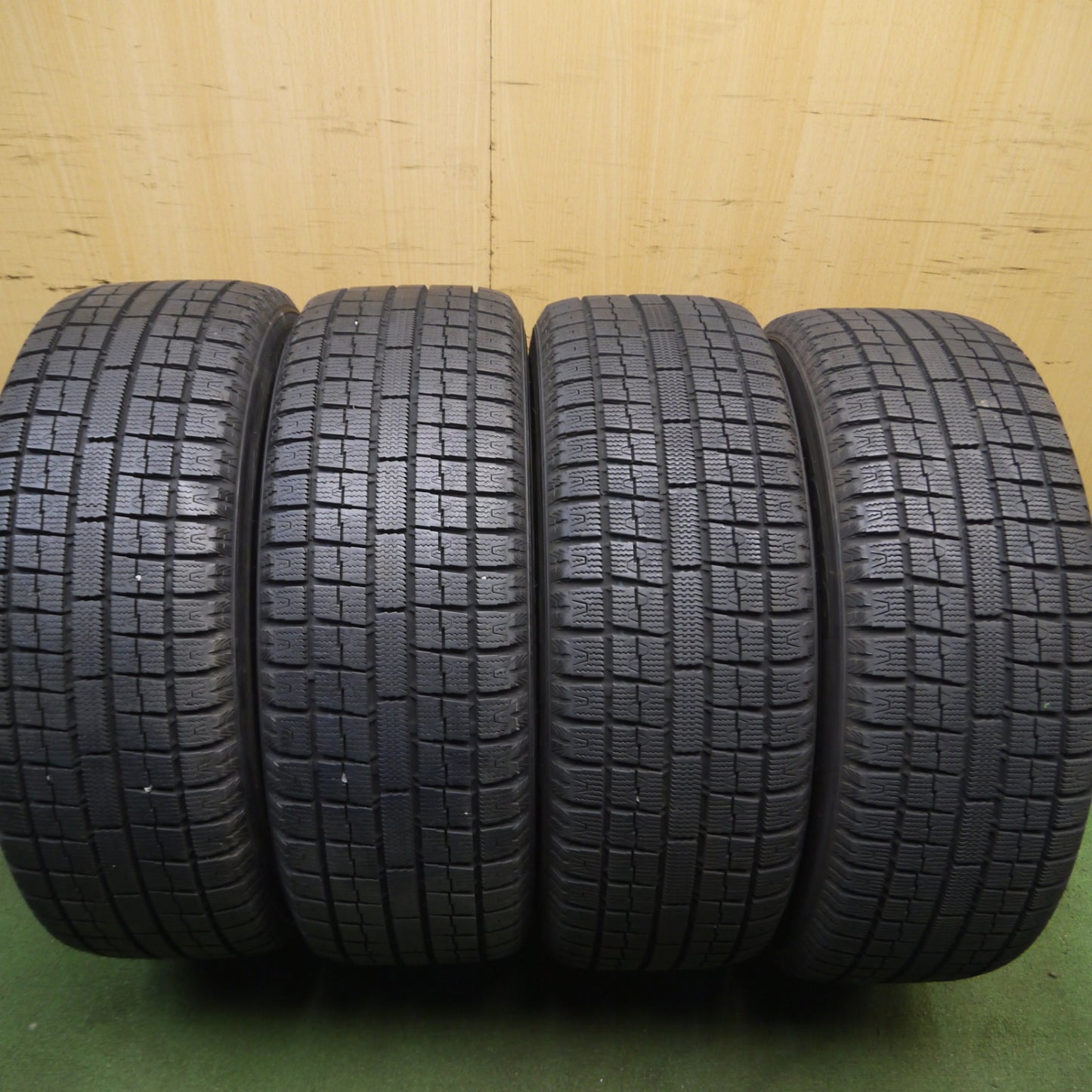 *送料無料*バリ溝！キレイ！ほぼ10分★スタッドレス 215/55R17 トーヨー ガリット G5 FINAL SPEED MiD 17インチ PCD114.3/5H★4012906Hス