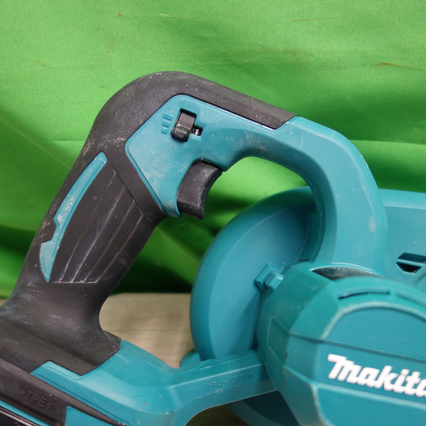 [送料無料] ☆マキタ 充電式 ブロワ UB185D ブロア makita☆