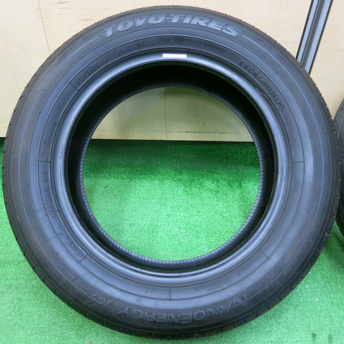 *送料無料*新車外し！23年★185/65R15 トーヨー ナノエナジー J67 タイヤ 15インチ アクア フィールダー シエンタ フリード ノート 等★3120611イノタ