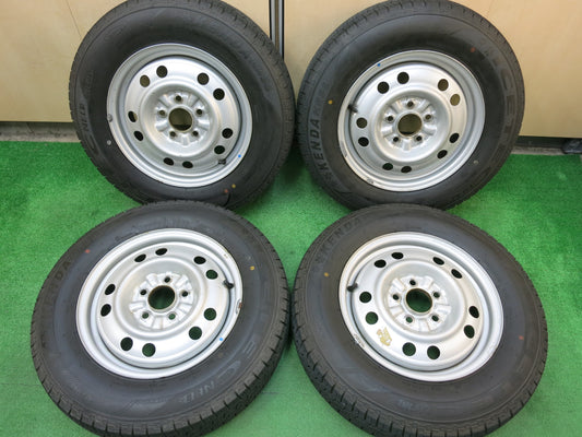 [送料無料]超バリ溝！20年！ほぼ10分★スタッドレス 175/80R15 ケンダ KR36 アイステック ネオ スチール ホイール 15インチ PCD114.3/5H★3011805ヒス