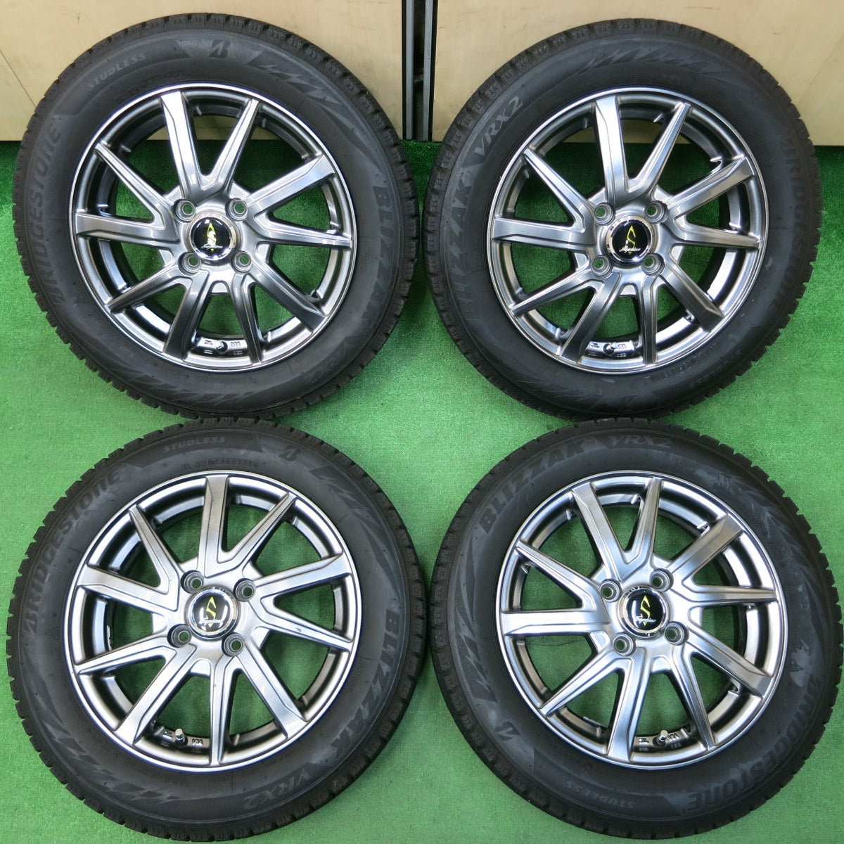 *送料無料* バリ溝！21年！キレイ！8.5分★スタッドレス 155/65R14 ブリヂストン ブリザック VRX2 Seprimo セプティモ 14インチ PCD100/4H★4022003イス