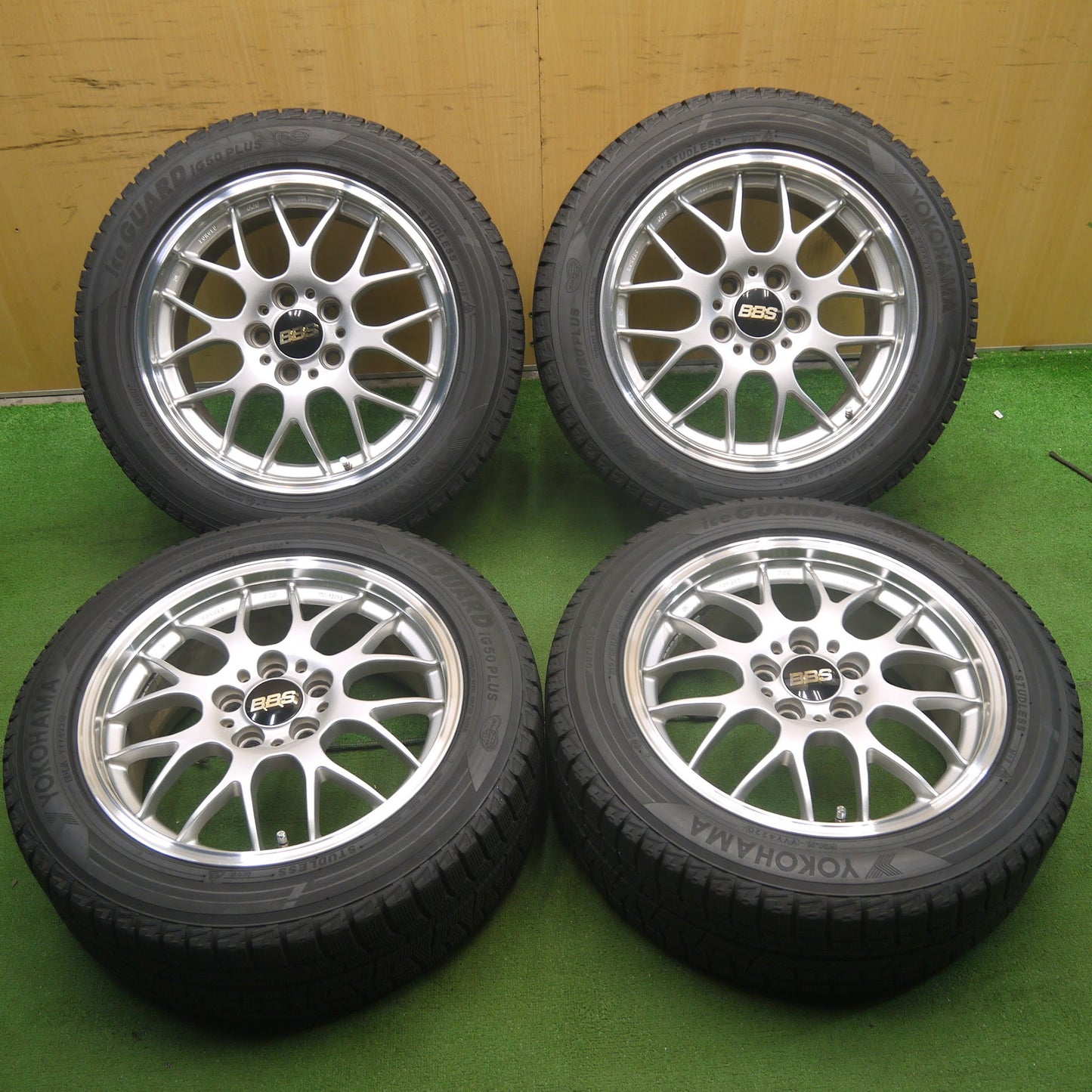 [送料無料]バリ溝！20年！キレイ！ほぼ10分★BBS RG-R RG744 215/55R17 スタッドレス ヨコハマ アイスガード iG50 プラス 17インチ PCD114.3/5H★3060104クス