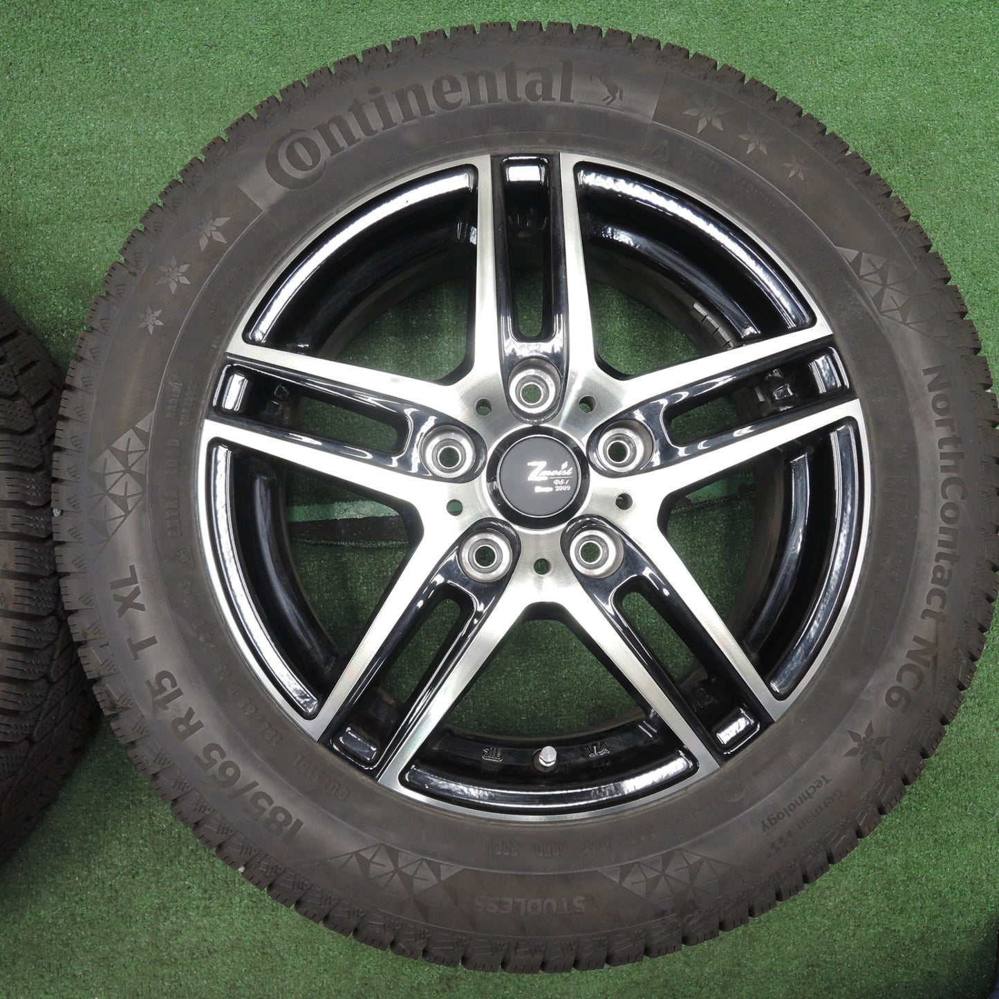 *送料無料* バリ溝！21年！キレイ！8.5分★スタッドレス 185/65R15 コンチネンタル ノースコンタクト NC6 Zmeist VS-1 PCD114.3/5H★4022304NJス