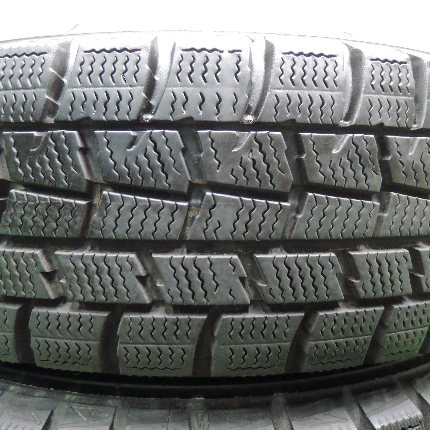 [送料無料]バリ溝！キレイ！ほぼ10分★スタッドレス 155/65R13 ダンロップ ウインターマックス WM01 Exceeder エクシーダー 13インチ PCD100/4H★3083107NJス