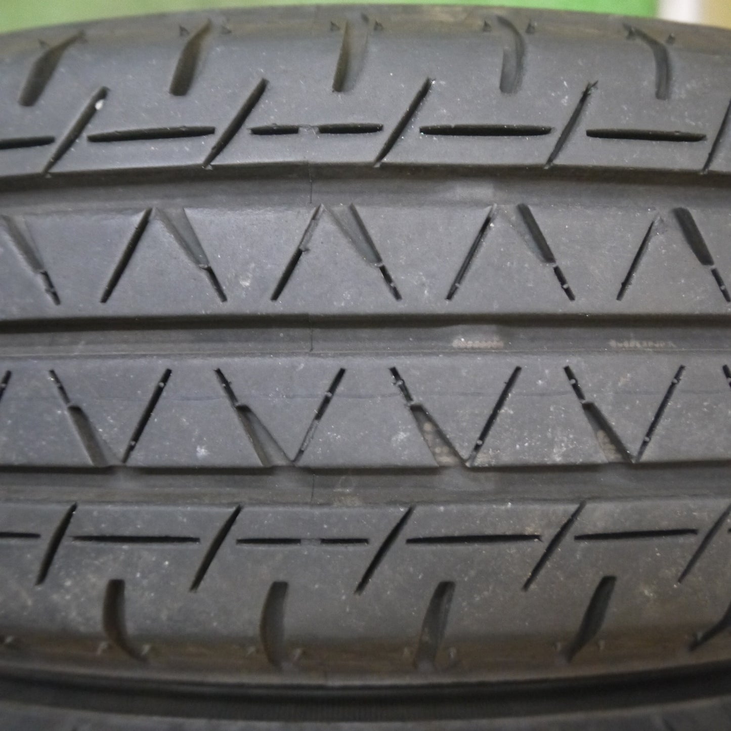 *送料無料* バリ溝！23年！9.5分★145/80R12 80/78N ヨコハマ BluEarth-Van RY55 タイヤ 12インチ 軽トラ 軽バン 等★4030502Hノタ