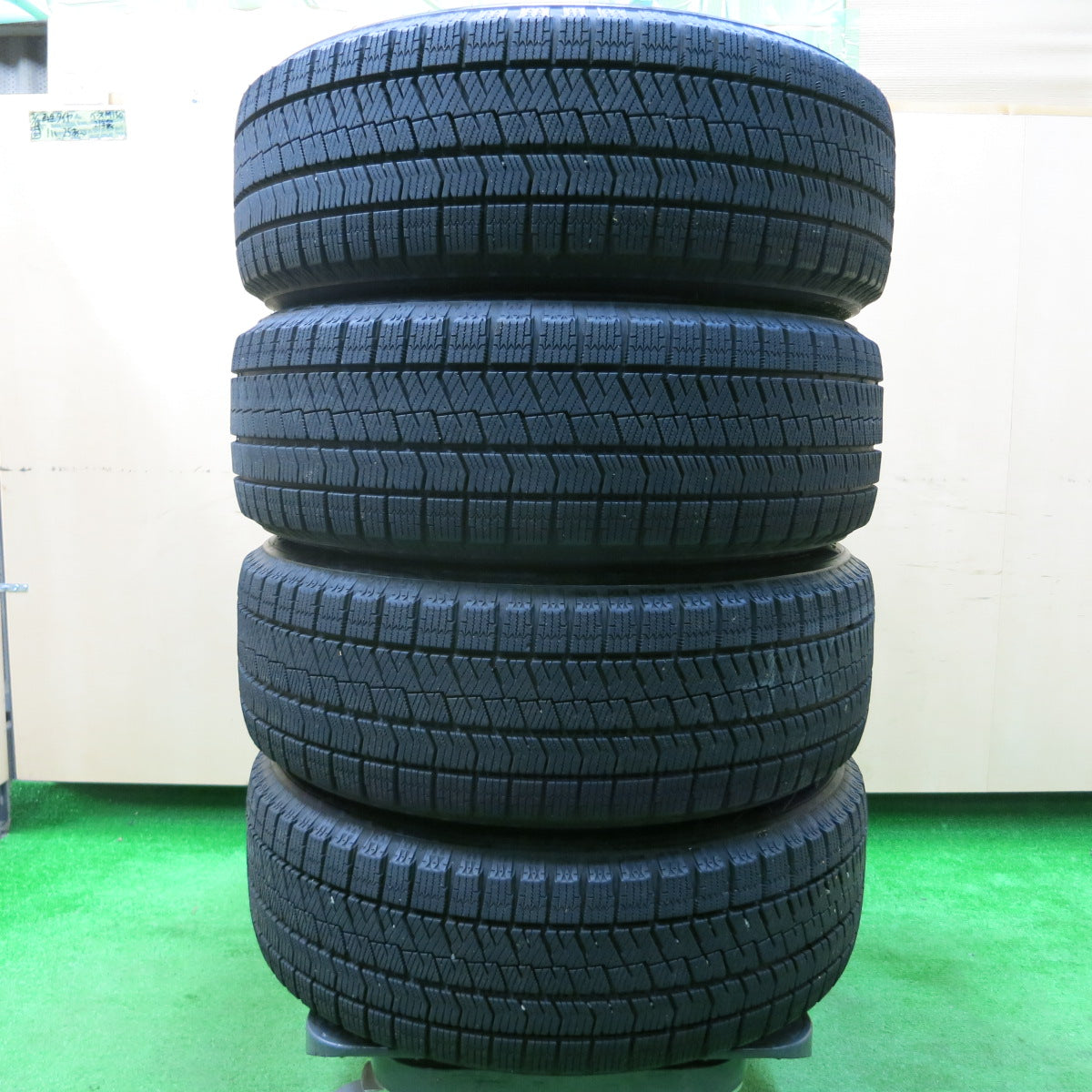 *送料無料*バリ溝！21年！キレイ！9.5分★スタッドレス 205/60R16 ブリヂストン ブリザック VRX2 BALMINUM バルミナ 16インチ PCD114.3/5H★3120509イス