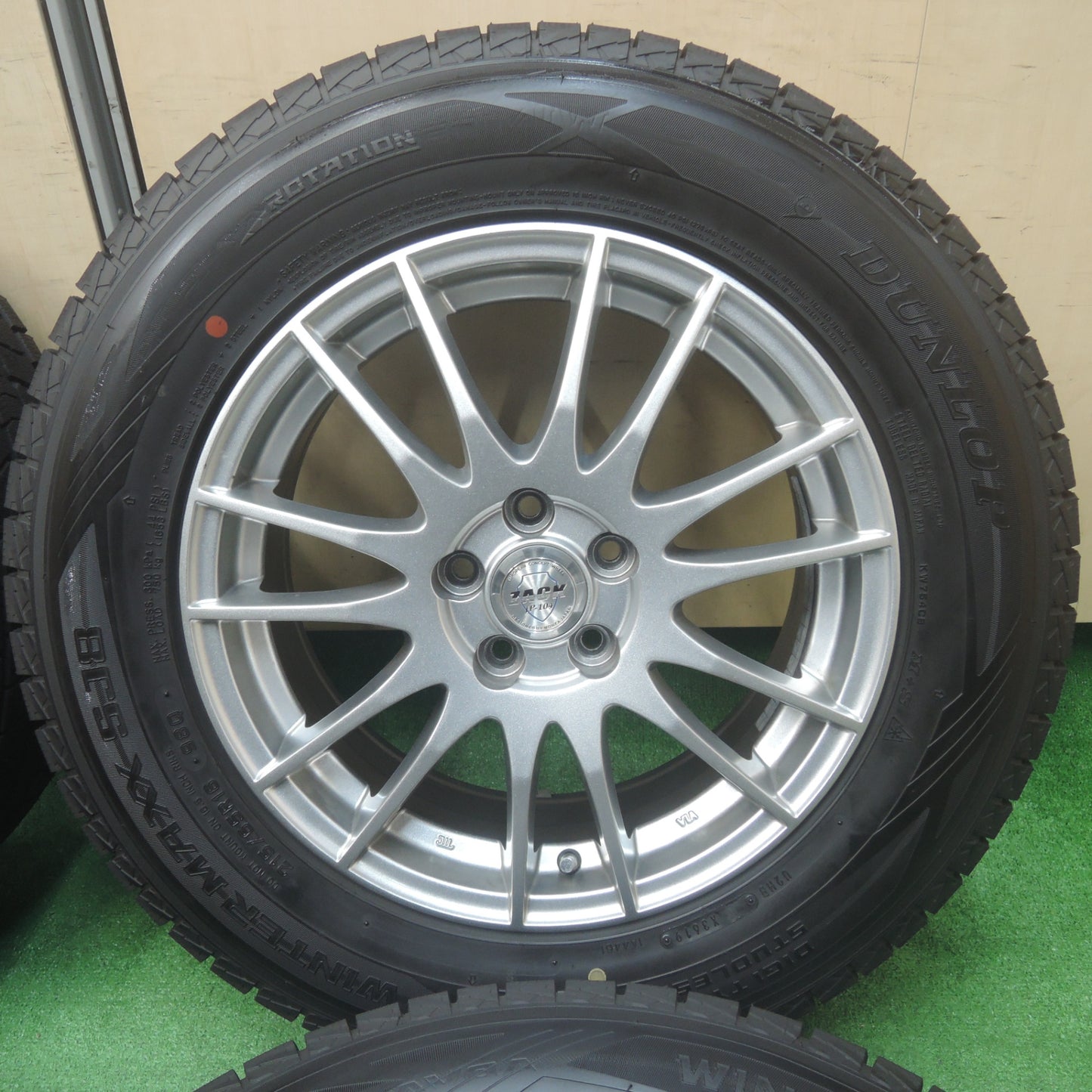 *送料無料* 超バリ溝！キレイ！ほぼ10分★フォレスター等 215/65R16 スタッドレス ダンロップ ウインターマックス SJ8 ZACK MONZA PCD100/5H★4022711SYス