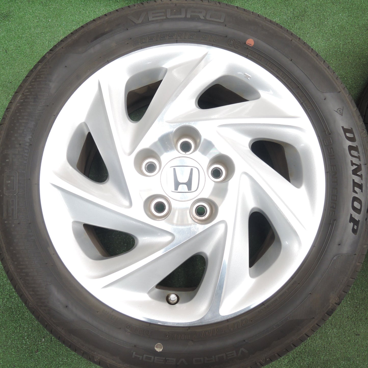 *送料無料* バリ溝！23年！9.5分★ホンダ エディックス 純正 205/55R16 ダンロップ VEURO VE304 16インチ PCD114.3/5H★4022205HAノ