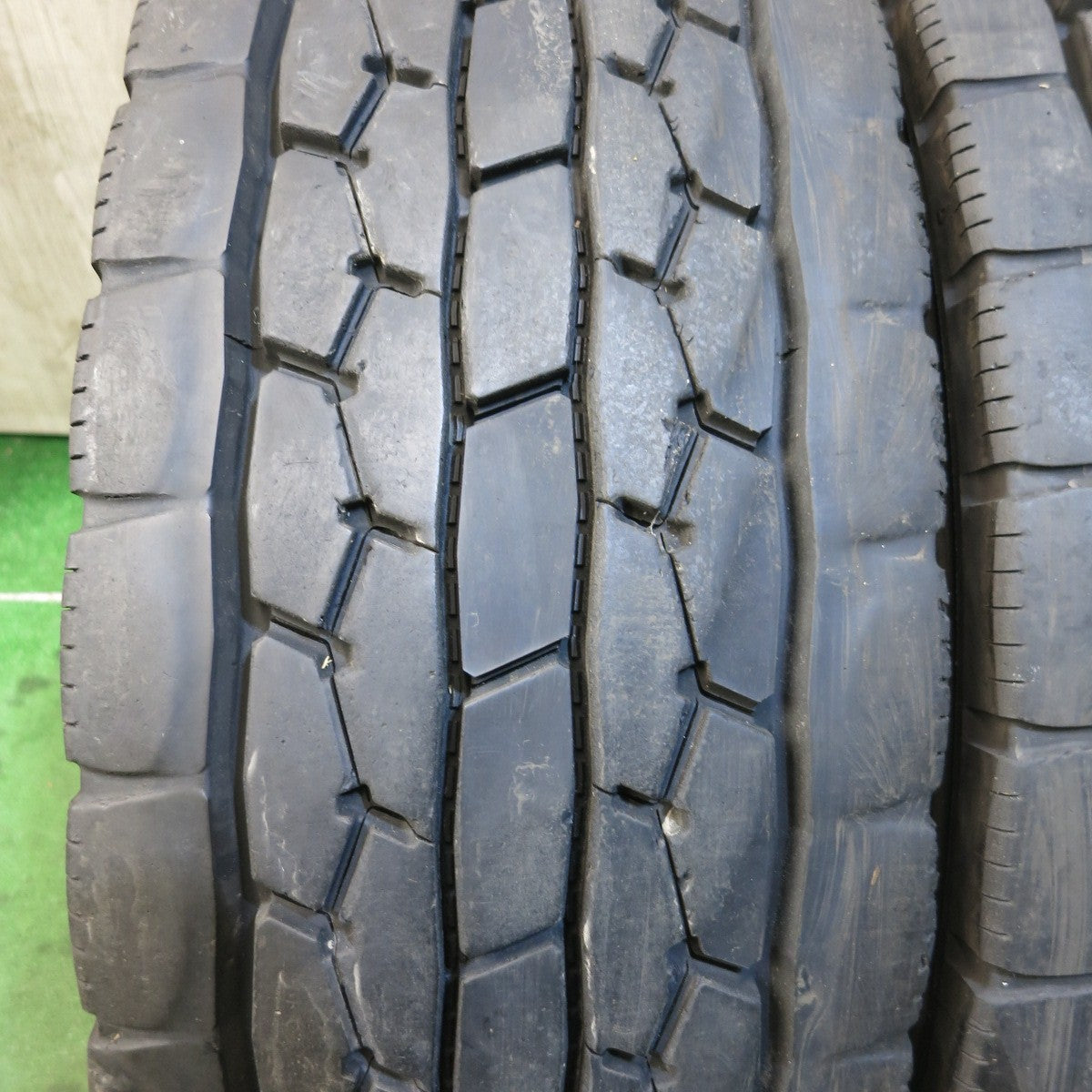 *送料無料*2本価格★トラック タイヤ 245/70R19.5 136/134J ダンロップ エナセーブ SP688 DECTES ミックス  オールシーズン 19.5インチ★4013107クスタ