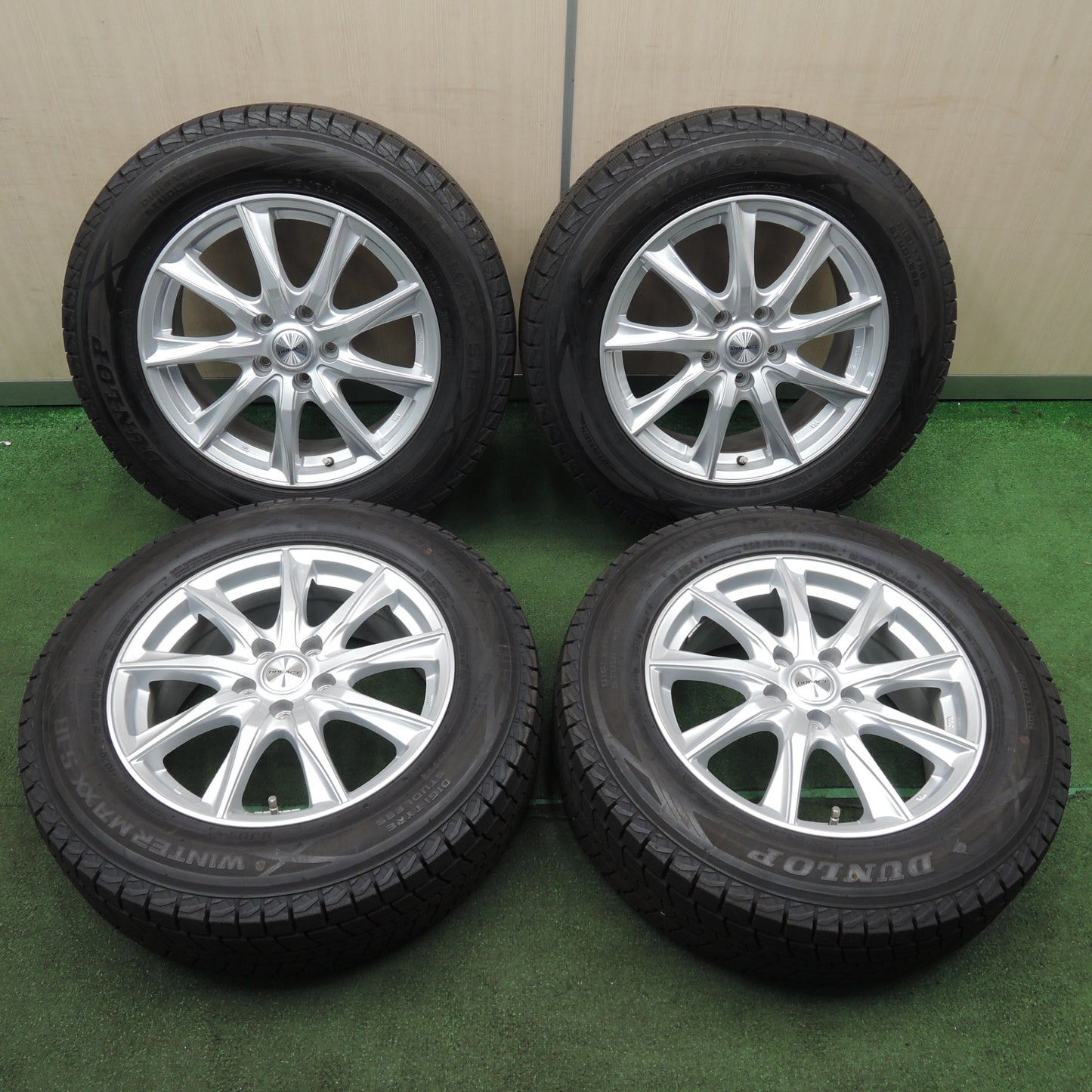 *送料無料* 超バリ溝！22年！キレイ！ほぼ10分★スタッドレス 225/65R17 ダンロップ ウインターマックス SJ8 DUFACT デュファクト PCD114.3/5H★4022905NJス