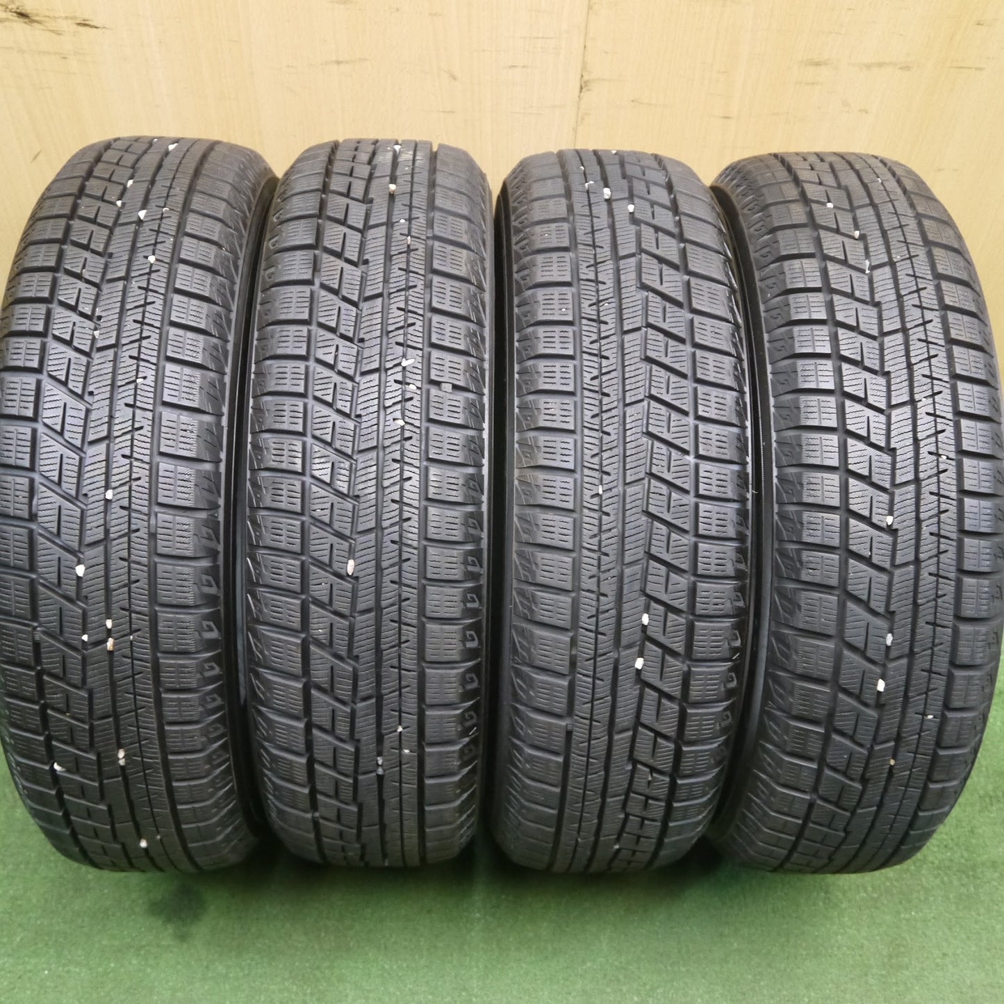 [送料無料]超バリ溝！9.5分以上★スタッドレス 155/65R14 ヨコハマ アイスガード iG60 タイヤ 14インチ ウェイク タント ムーヴ N-BOX 等 軽自動車★3062113クスタ