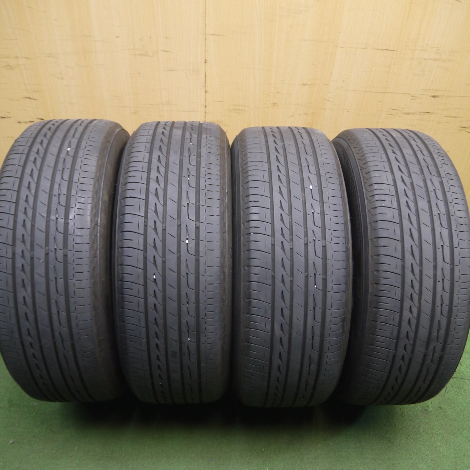 送料無料* キレイ☆トヨタ 210系 クラウン ロイヤル 純正 215/60R16 ブリヂストン レグノ GR-X2 16インチ PCD1 |  名古屋/岐阜の中古カー用品・工具の買取/販売ならガレージゲット