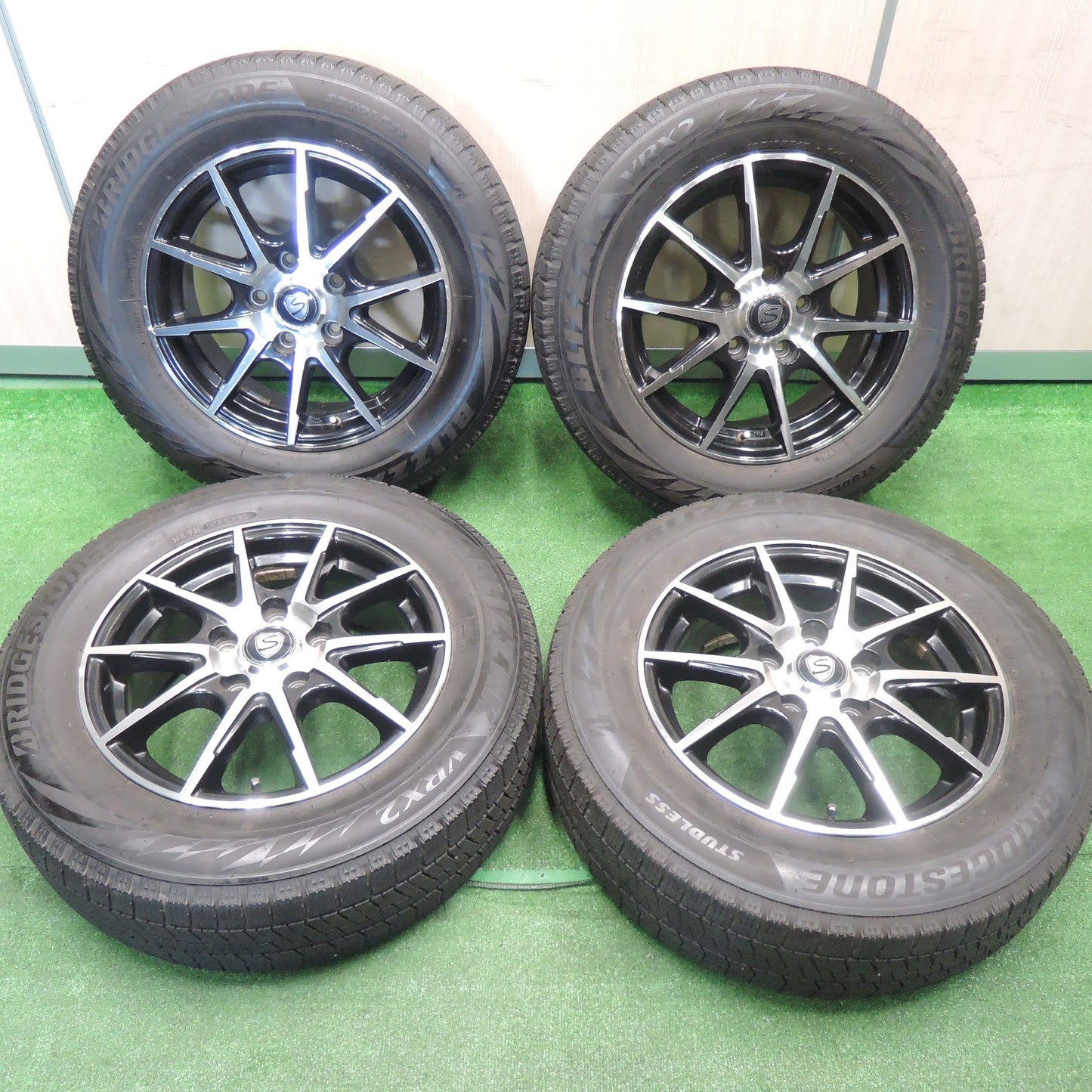 [送料無料]4本価格★スタッドレス 195/65R15 ブリヂストン ブリザック VRX2 STRANGER ストレンジャー 15インチ PCD114.3/5H★3101601TNス