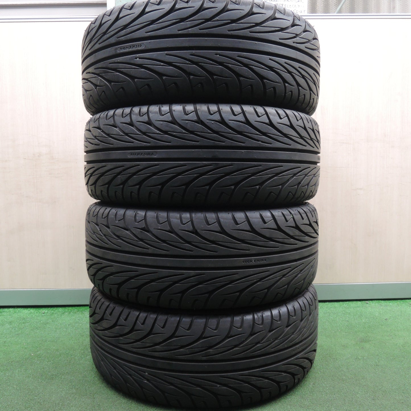 *送料無料* 超バリ溝！23年！ほぼ10分★MAVERICK 005S SL 225/40R18 ケンダ ラジアル カイザー マーベリック 18インチ PCD114.3/5H★4020403HAノ