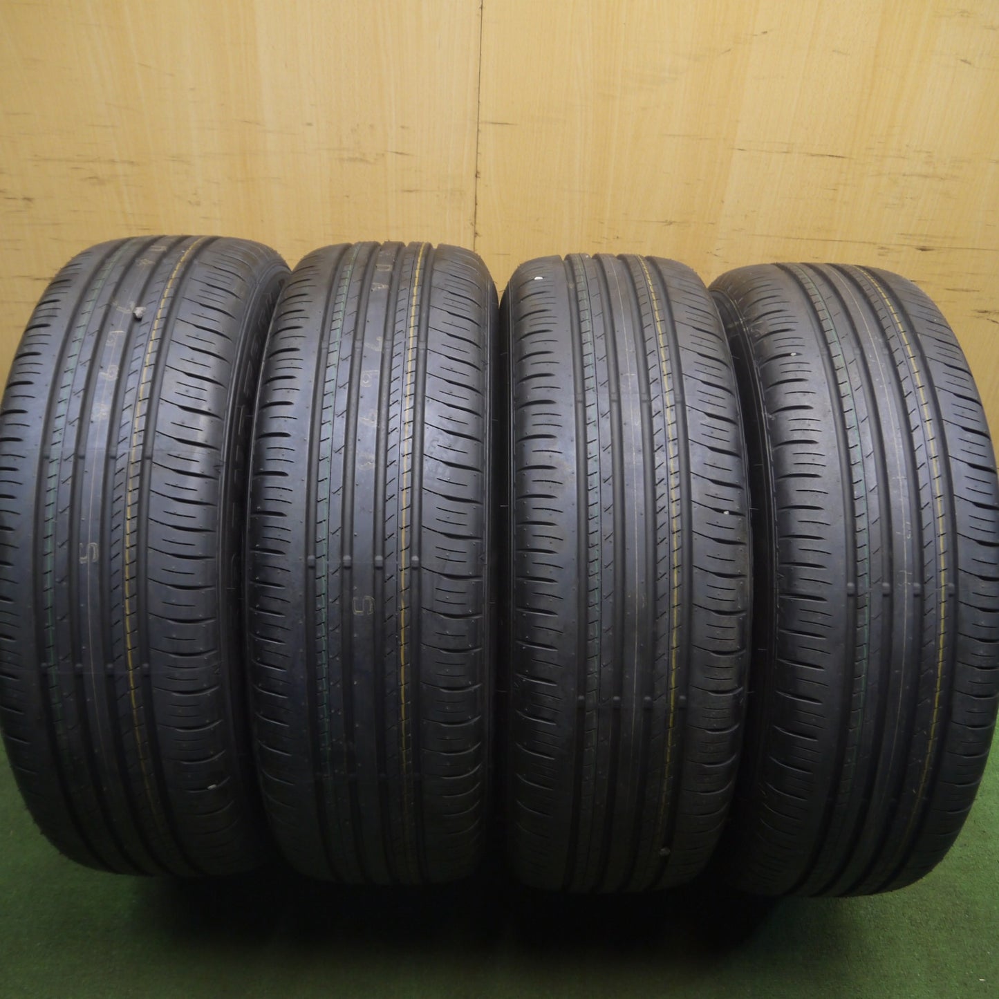 *送料無料* 新車外し！23年★トヨタ 80系 ハリアー Gグレード 純正 225/60R18 ダンロップ グラントレック PT30 18インチ PCD114.3/5H★4020908Hノ