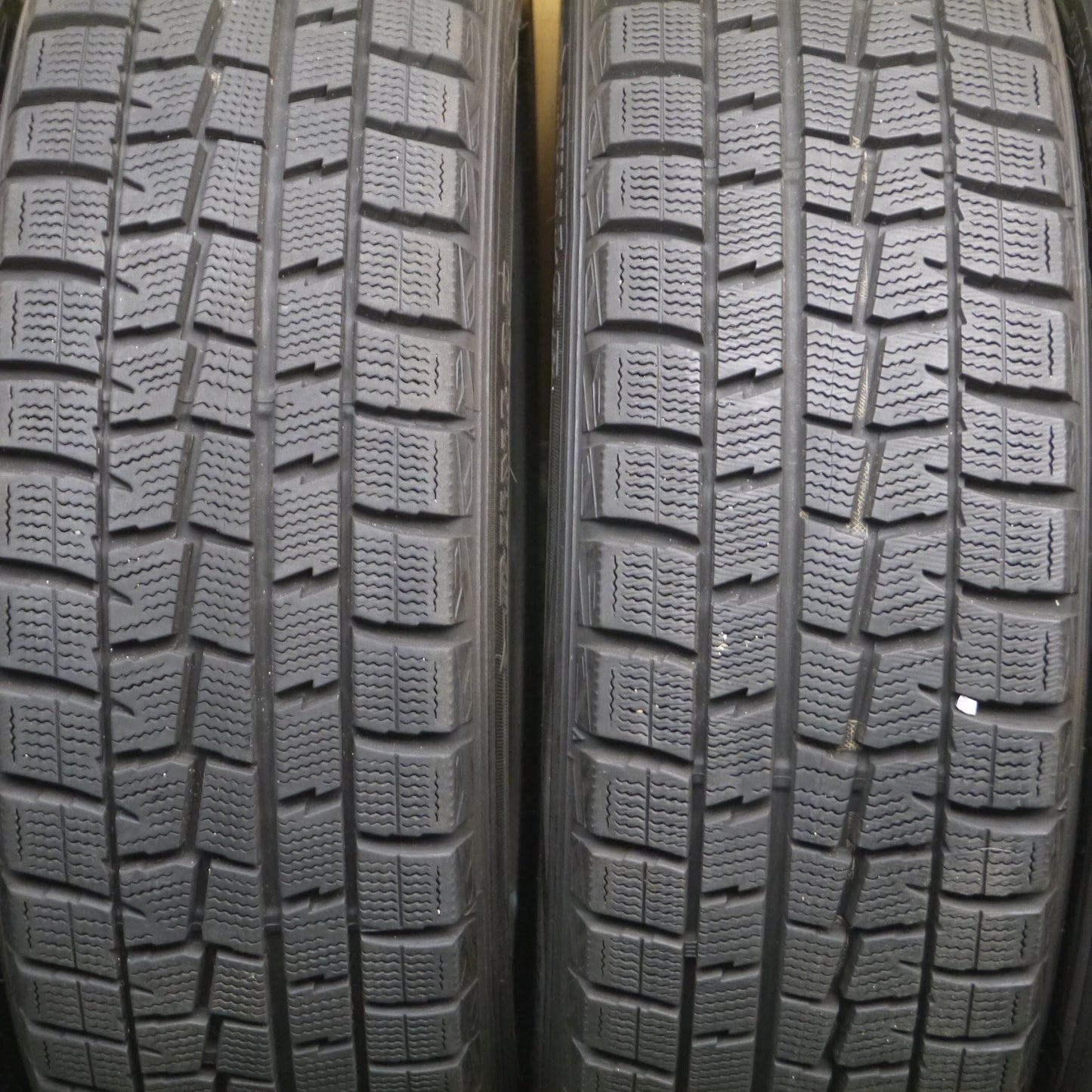 [送料無料]バリ溝！キレイ！9.5分以上★スタッドレス 185/60R15 ダンロップ ウインターマックス WM01 TEAD テッド 15インチ PCD100/5H★3070803KAス